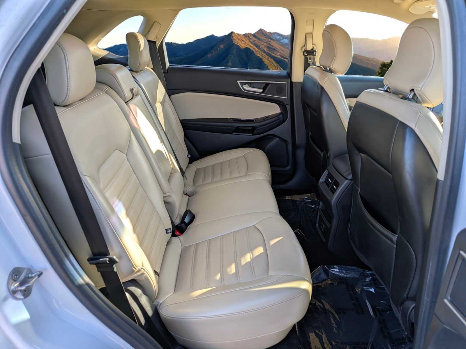 Thumbnail: 2018 Ford Edge - 23
