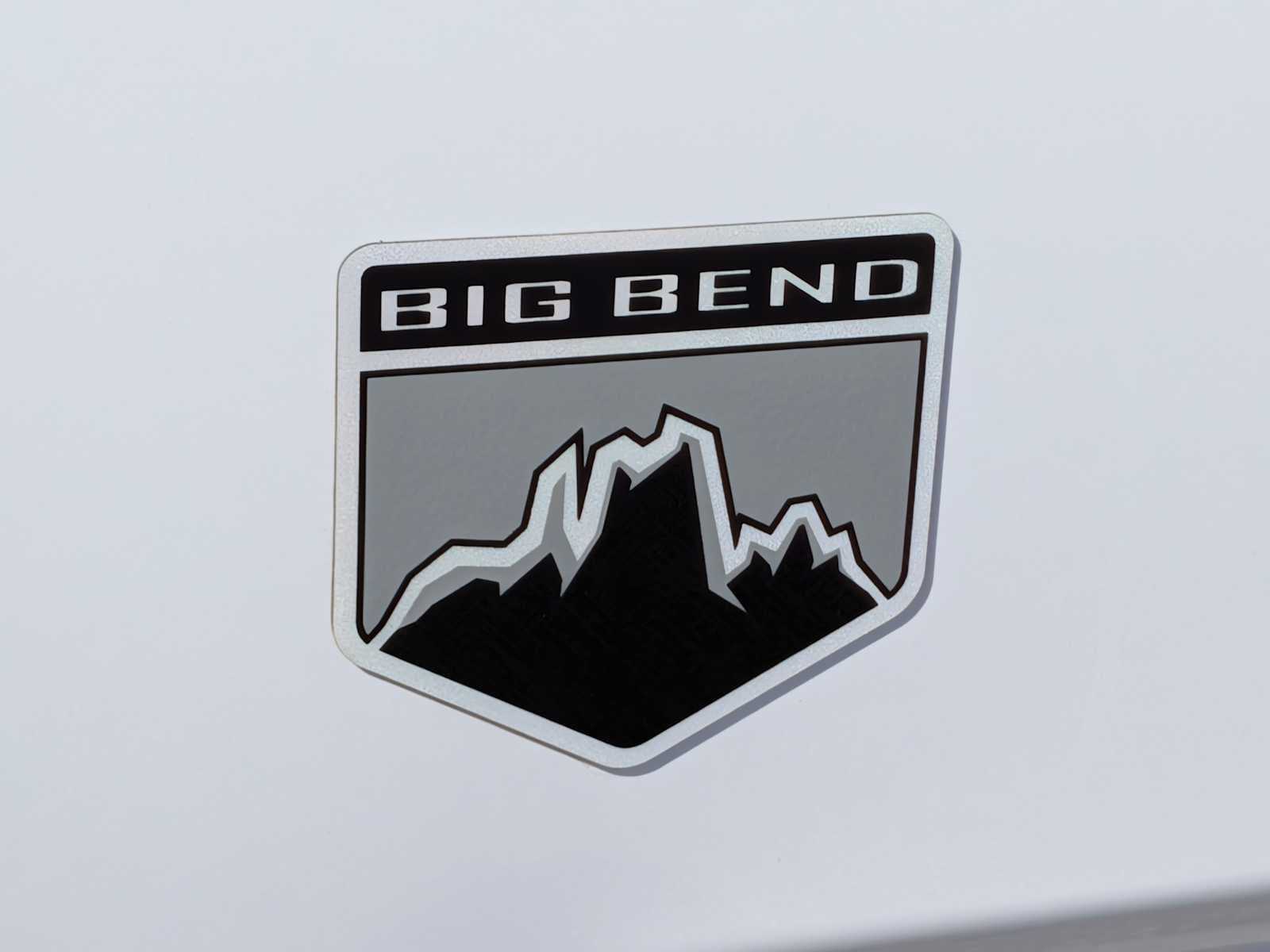 Thumbnail: 2023 Ford Bronco Sport - 12