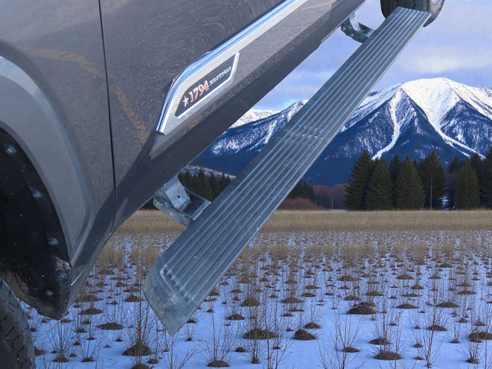 Thumbnail: 2023 Toyota Tundra - 18