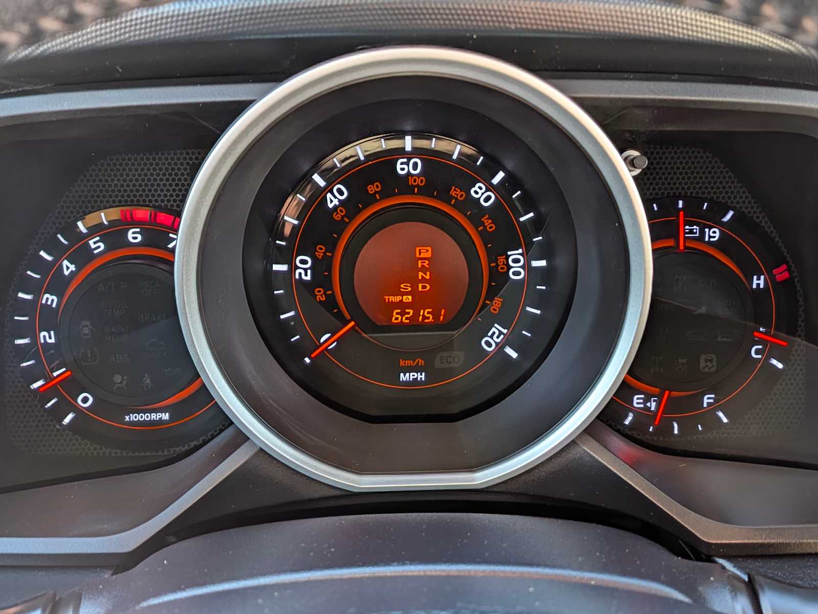 Thumbnail: 2013 Toyota 4Runner - 25