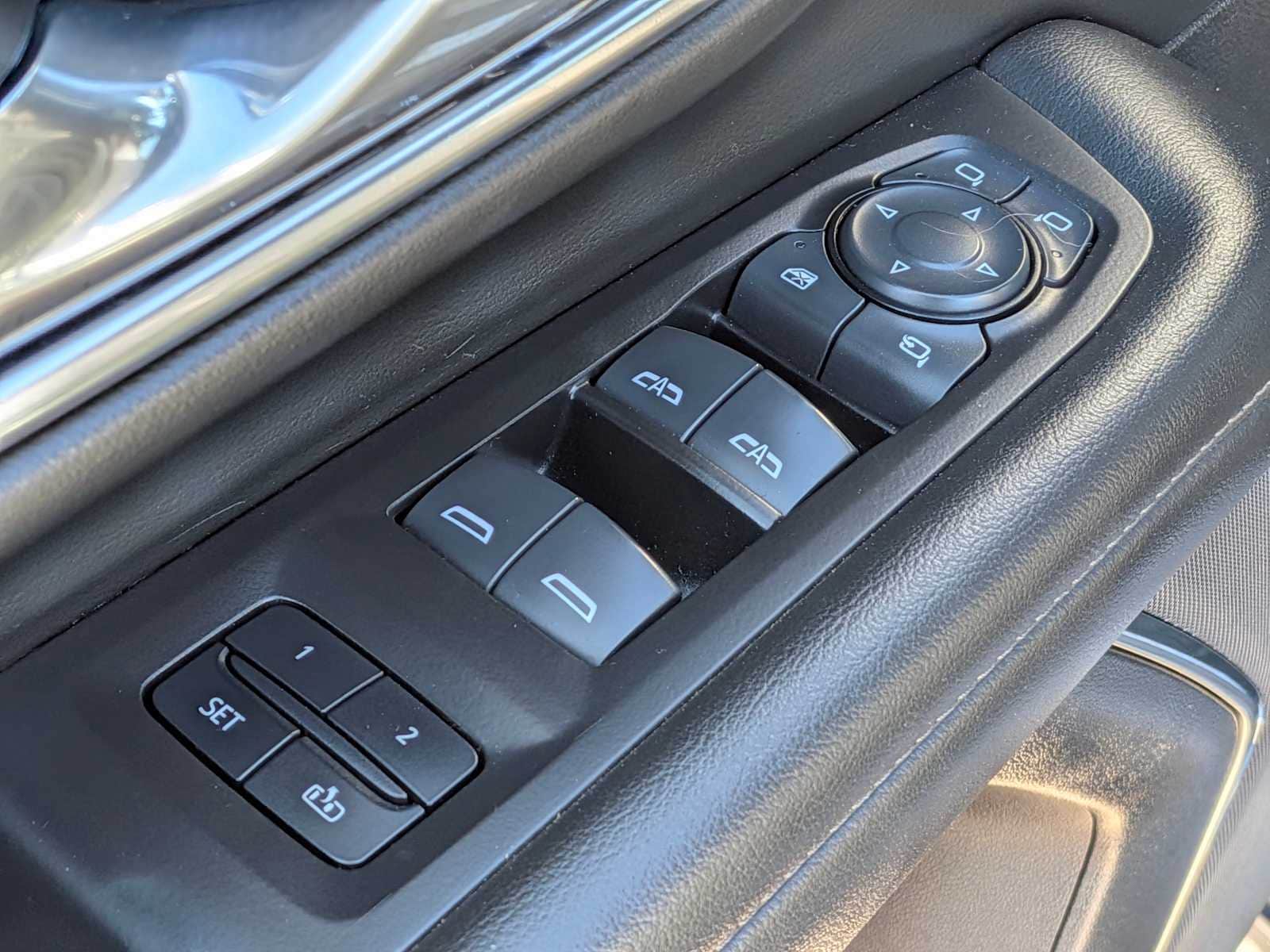 Thumbnail: 2024 Chevrolet Suburban - 17