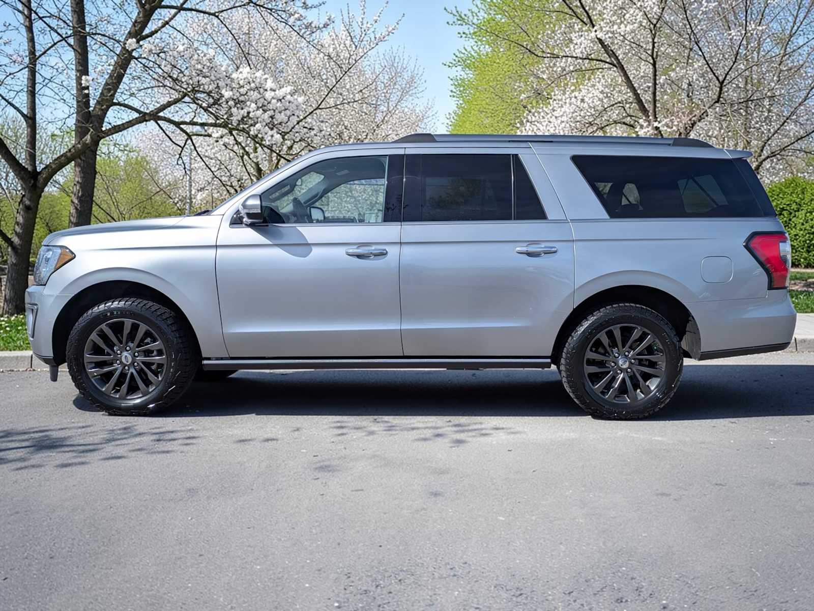 Thumbnail: 2020 Ford Expedition MAX - 3