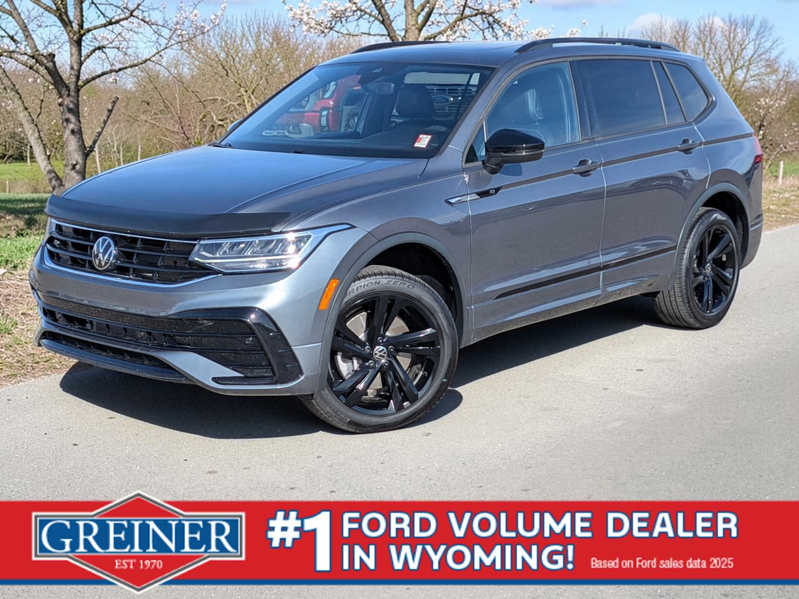 Thumbnail: 2024 Volkswagen Tiguan - 1