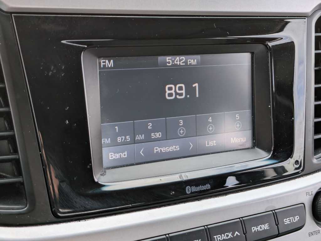2019 Hyundai Accent SE 31