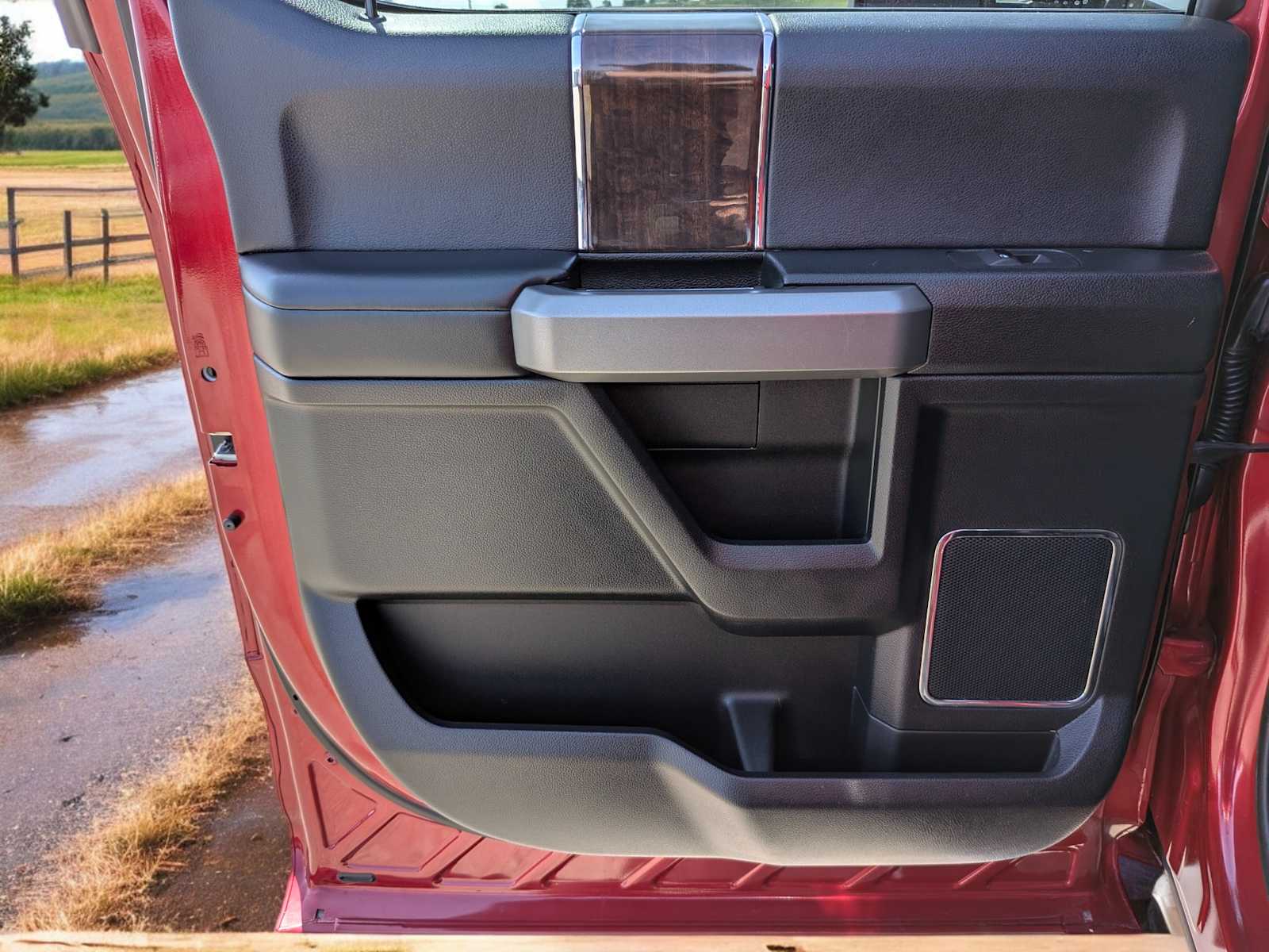 Thumbnail: 2017 Ford Econoline - 27