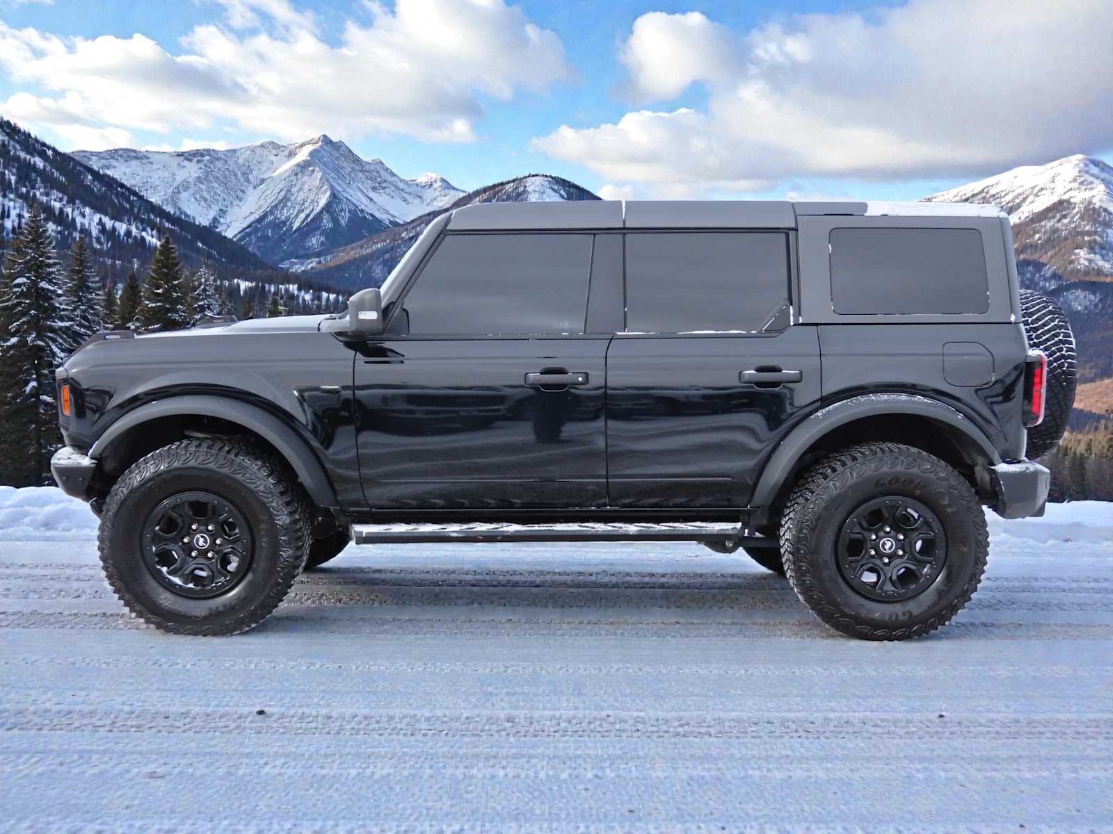 Thumbnail: 2024 Ford Bronco - 3