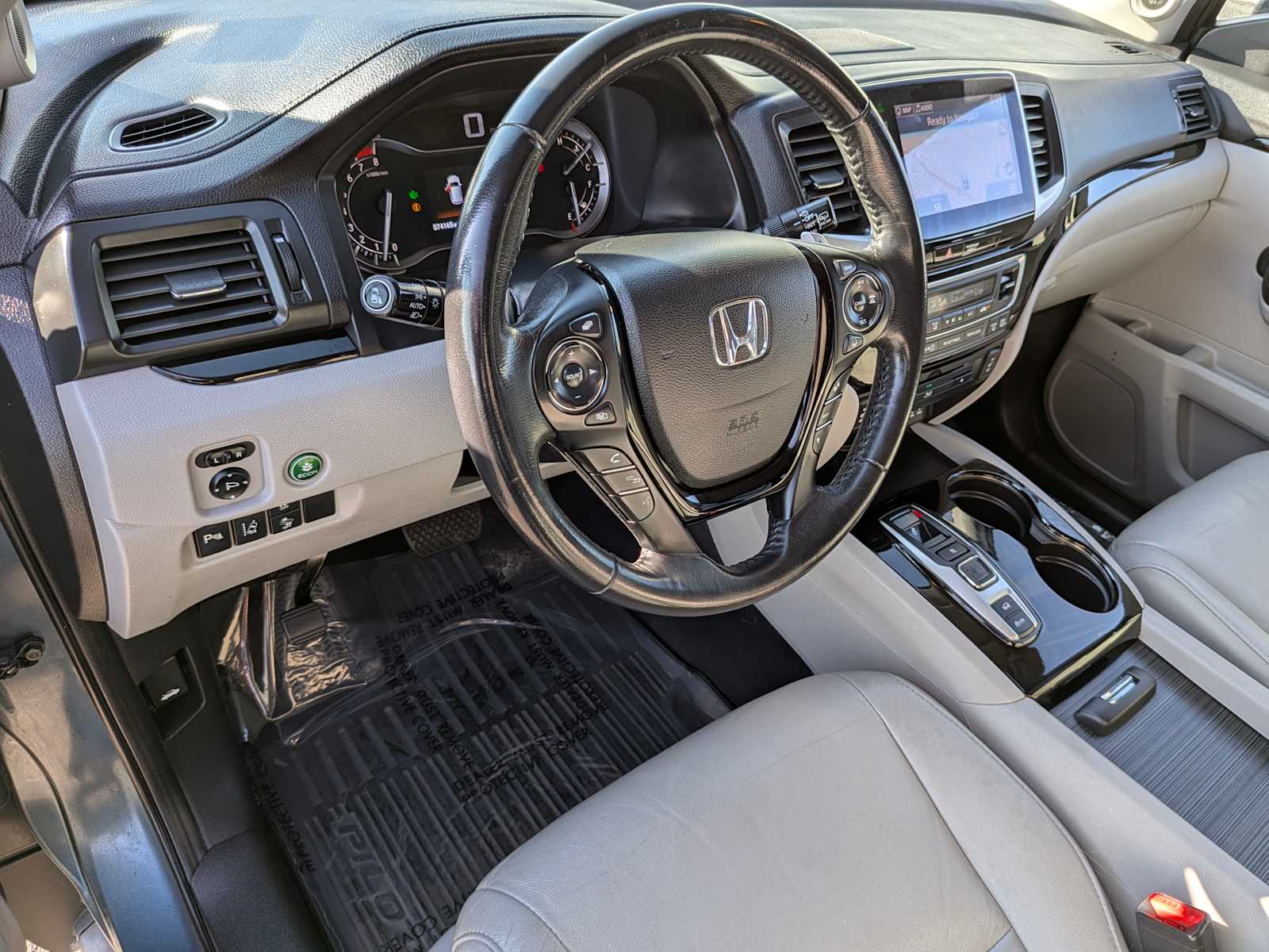 Used 2016 Honda Pilot Touring with VIN 5FNYF6H98GB117294 for sale in Casper, WY