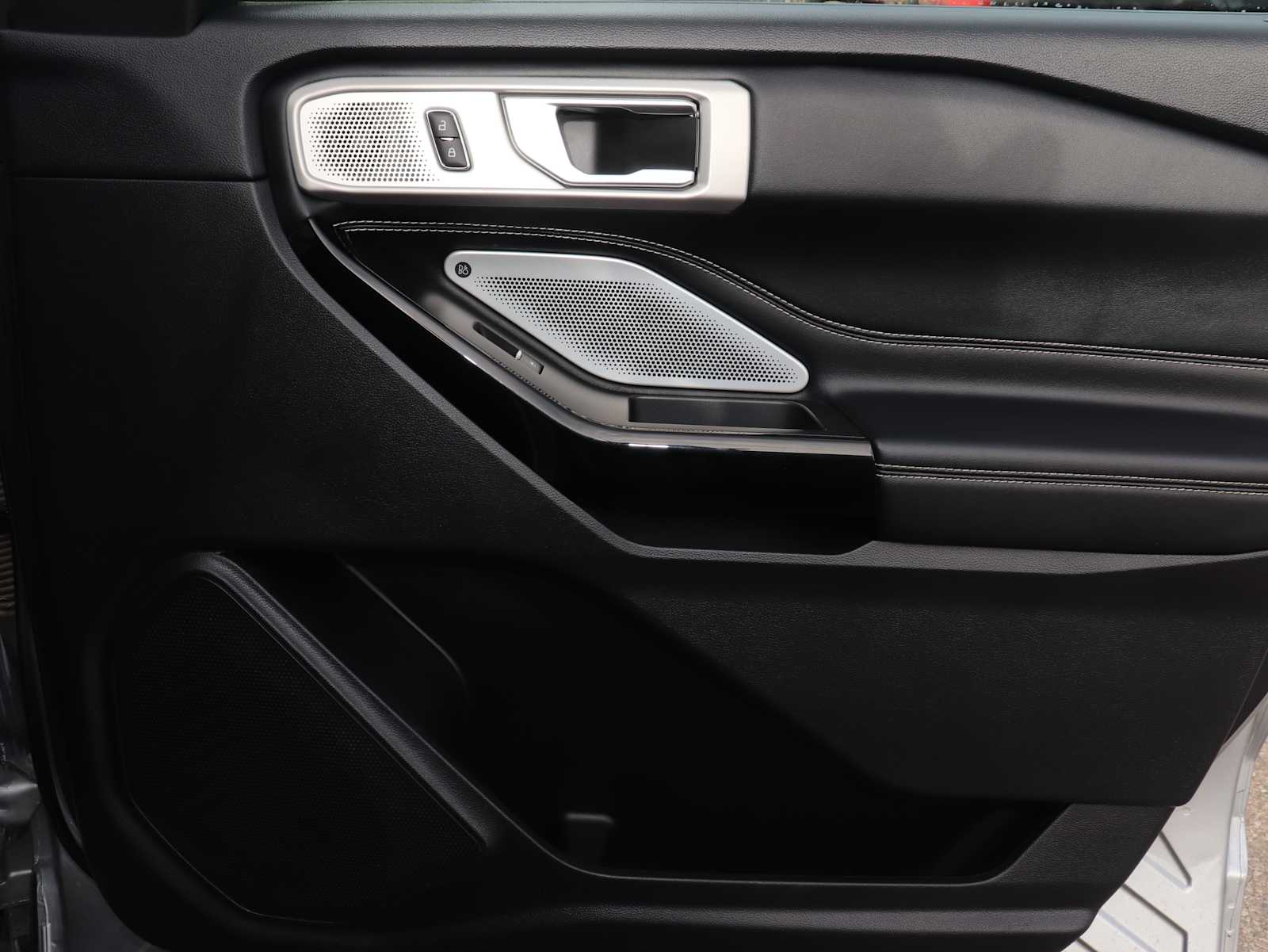 Thumbnail: 2022 Ford Explorer - 20