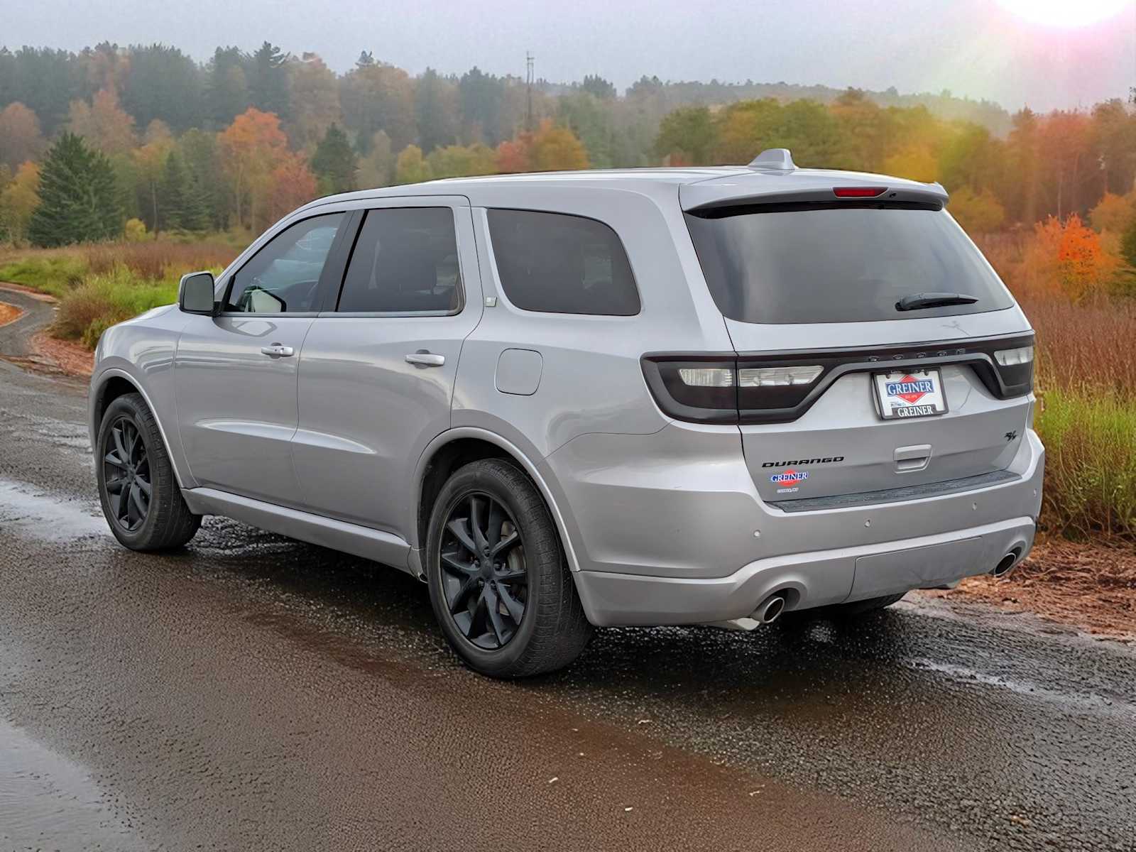 2018 Dodge Durango R/T photo 2