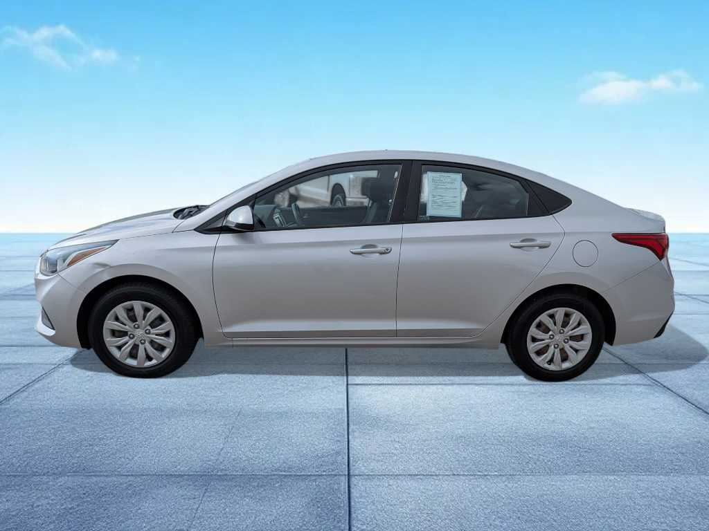 2019 Hyundai Accent SE 3