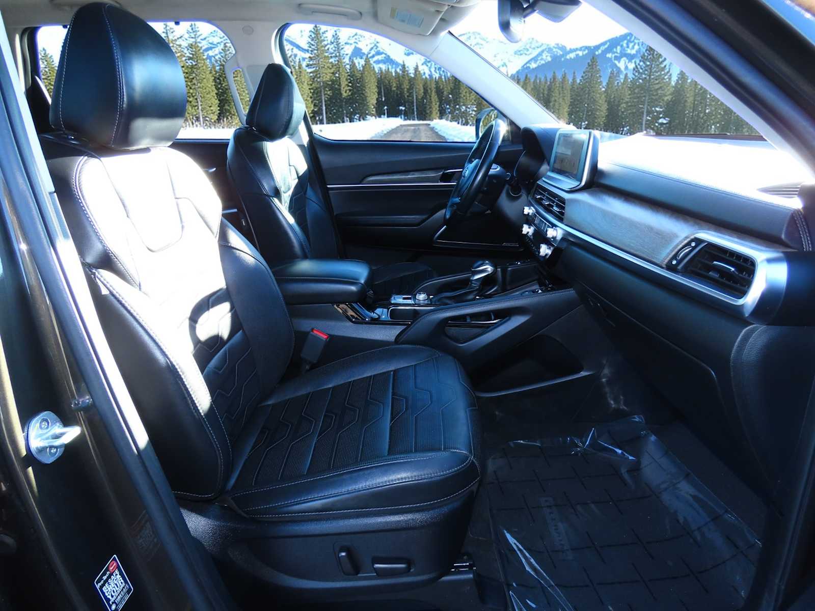 Thumbnail: 2020 Kia Telluride - 20