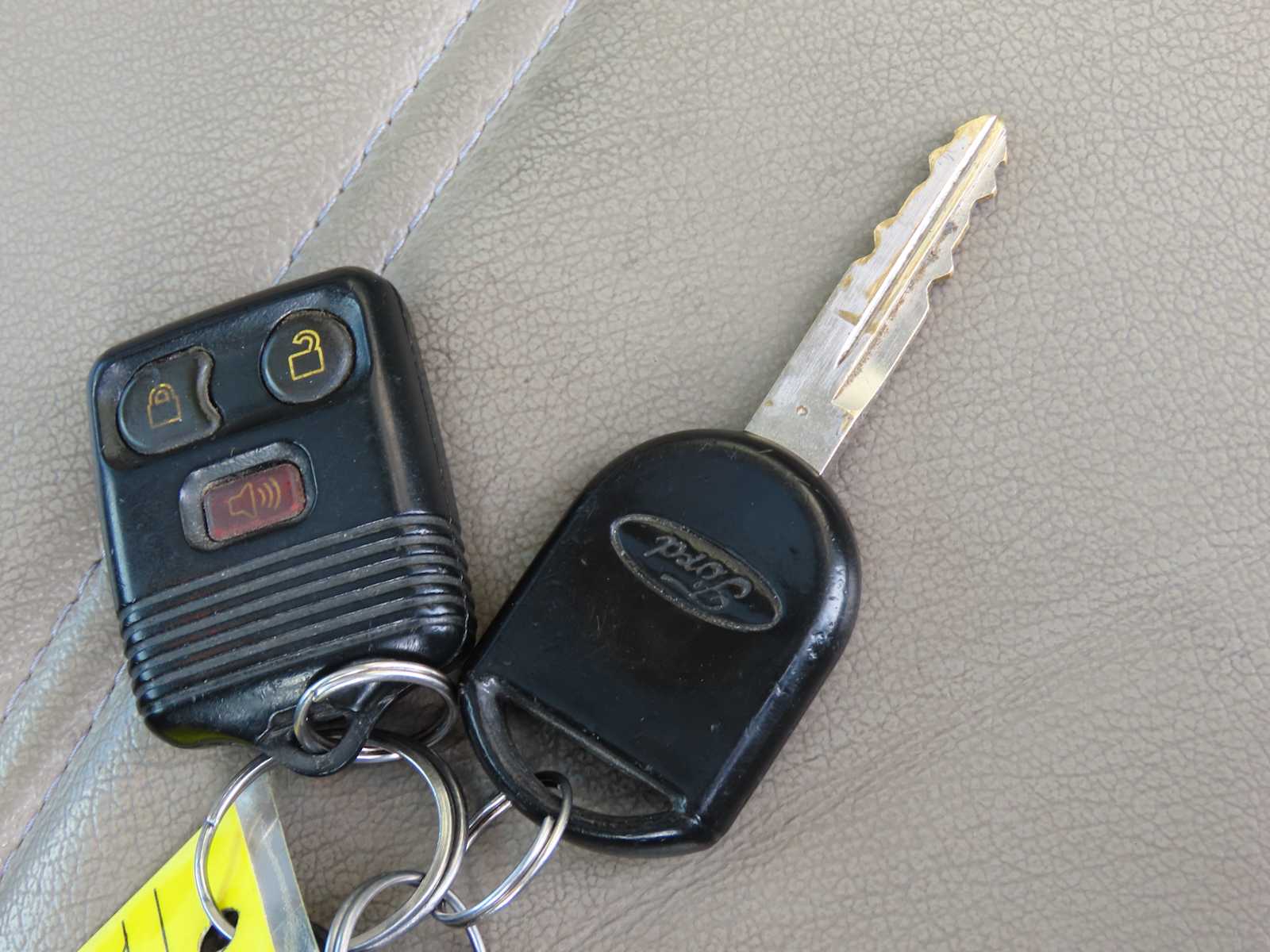 Thumbnail: 2009 Ford Econoline - 34