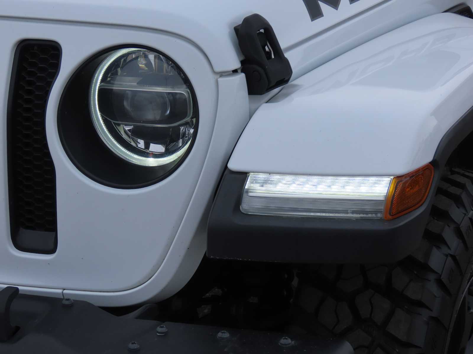 Thumbnail: 2019 Jeep Wrangler - 10