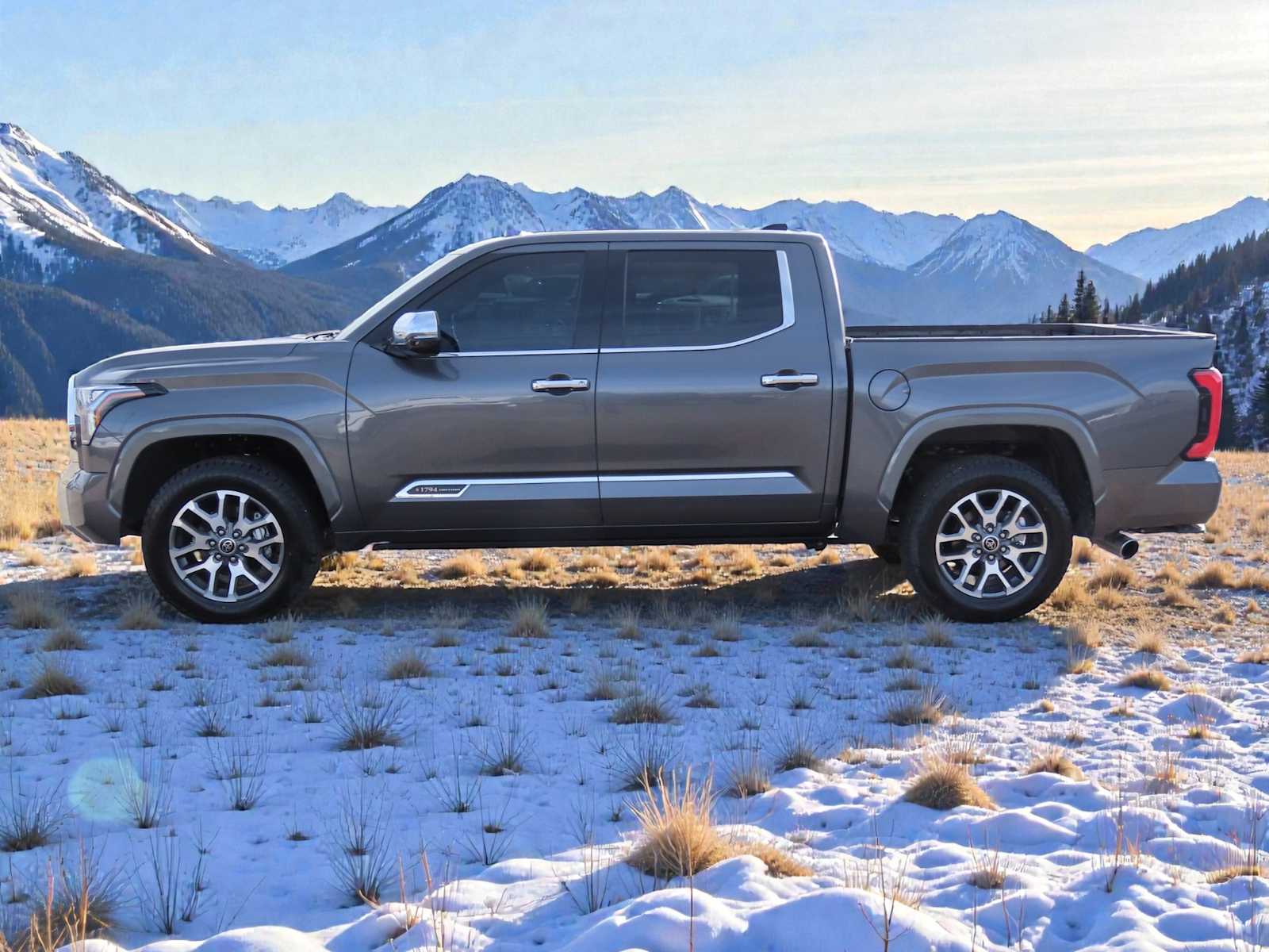 Thumbnail: 2023 Toyota Tundra - 3