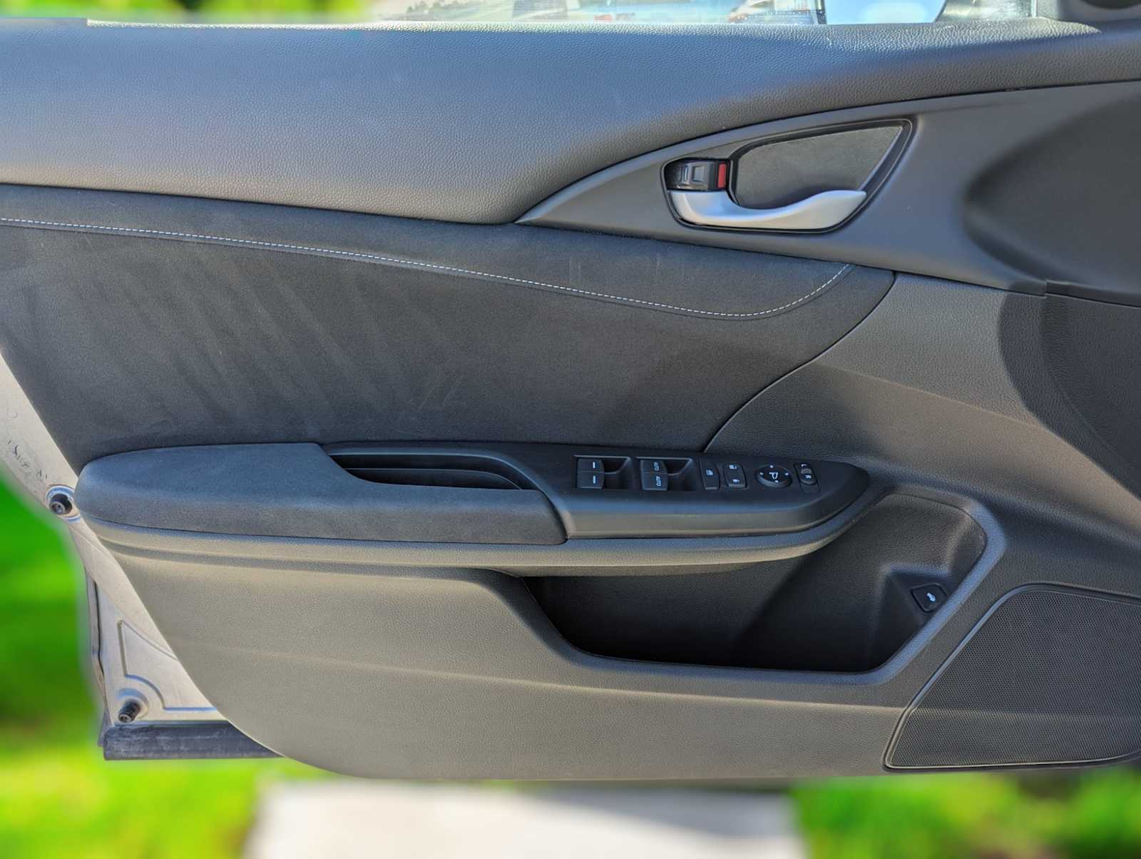 2022 Honda Insight EX 19
