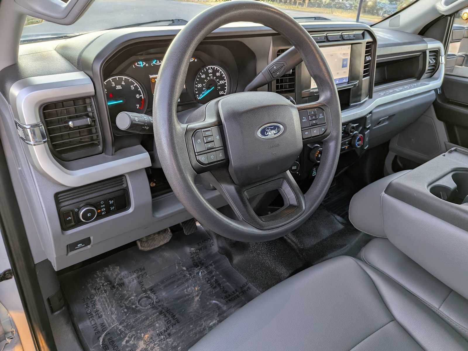 2023 Ford Econoline E-350 2