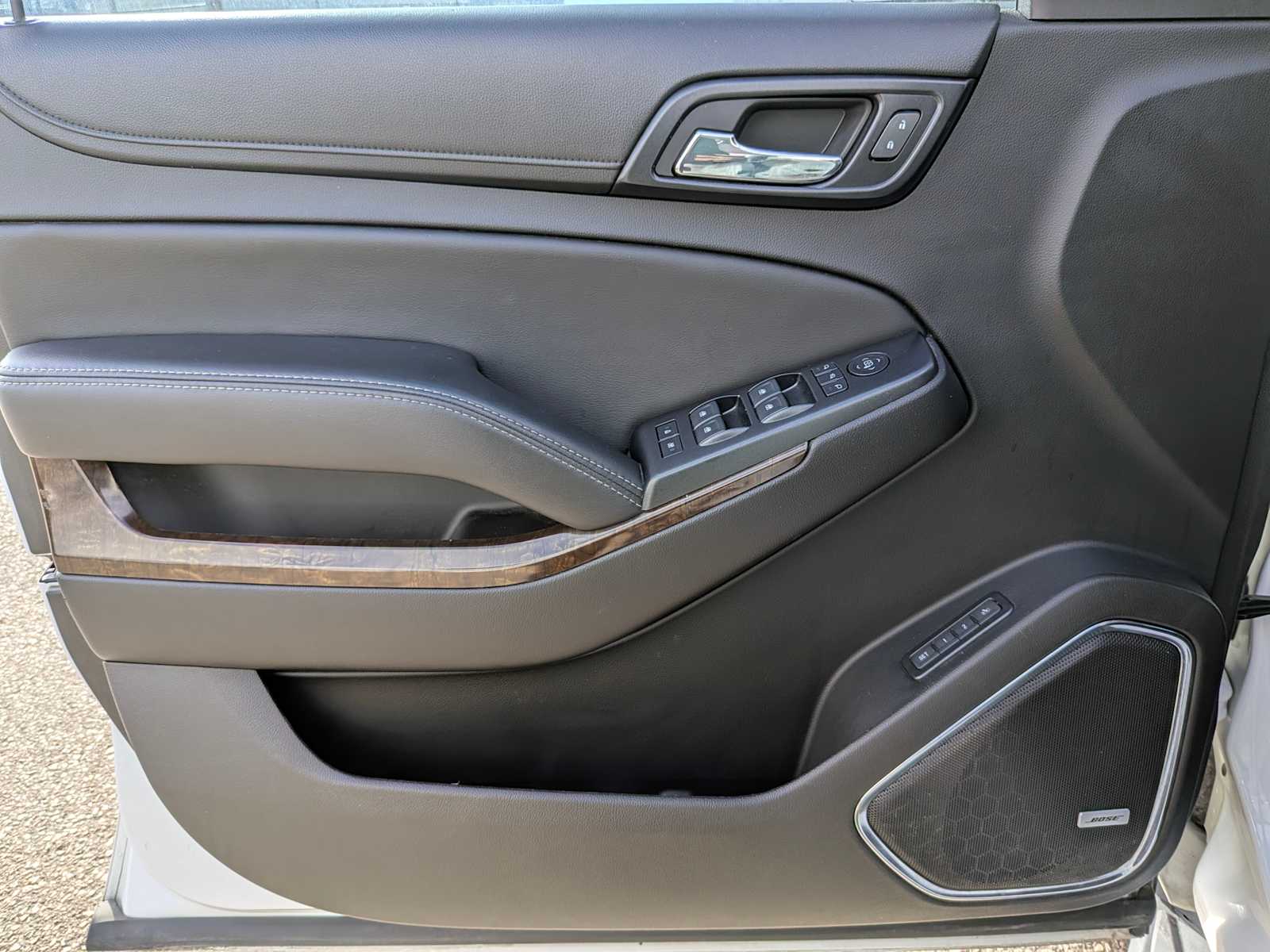 Thumbnail: 2018 Chevrolet Tahoe - 17