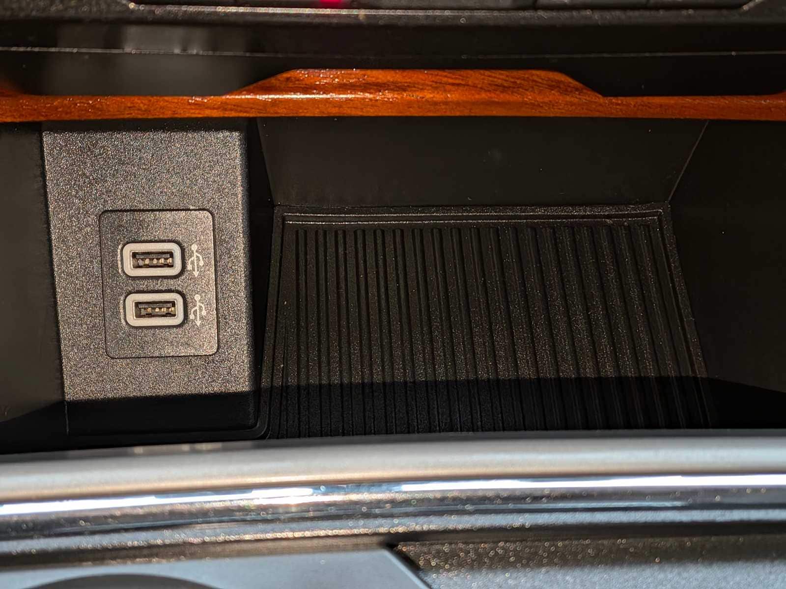 Thumbnail: 2017 Ford Econoline - 31