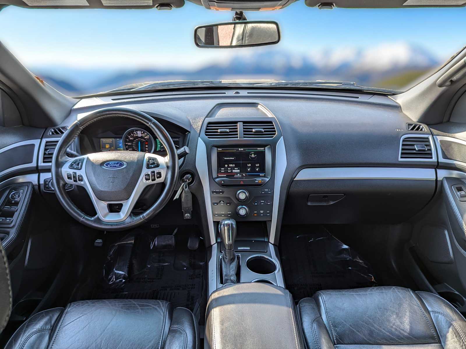 Thumbnail: 2011 Ford Explorer - 32