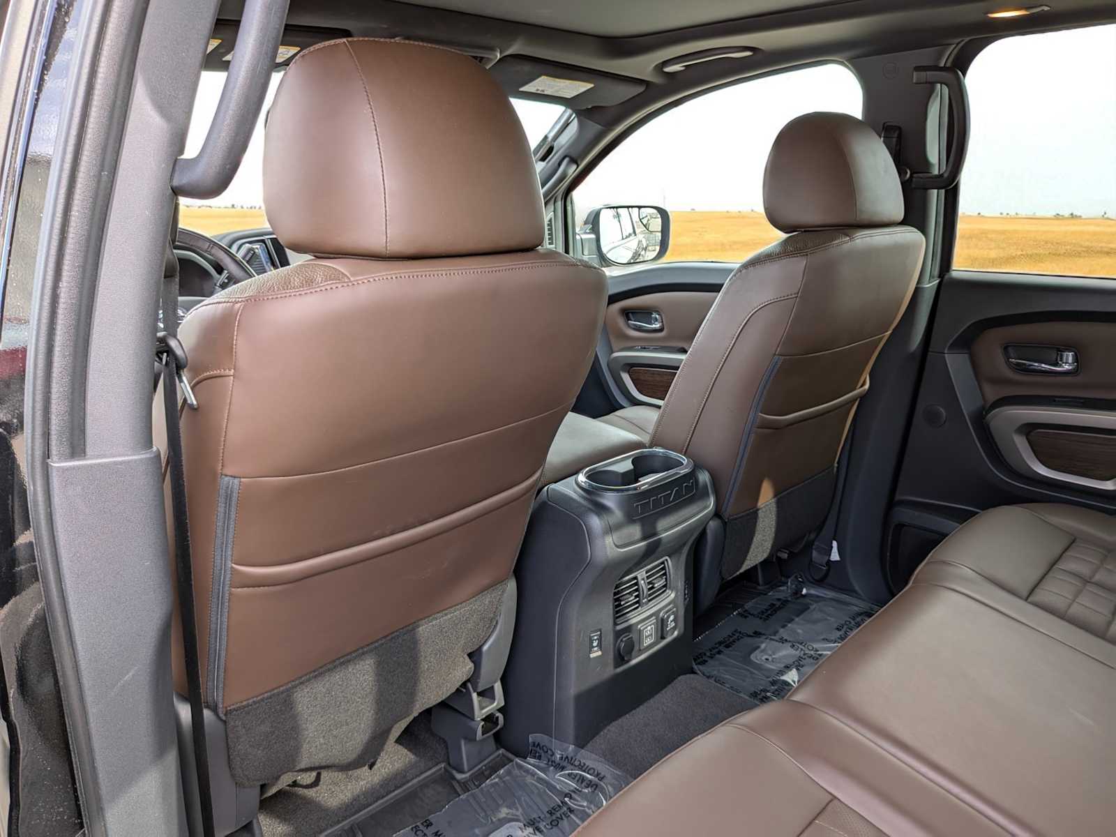Thumbnail: 2021 Nissan Titan - 22