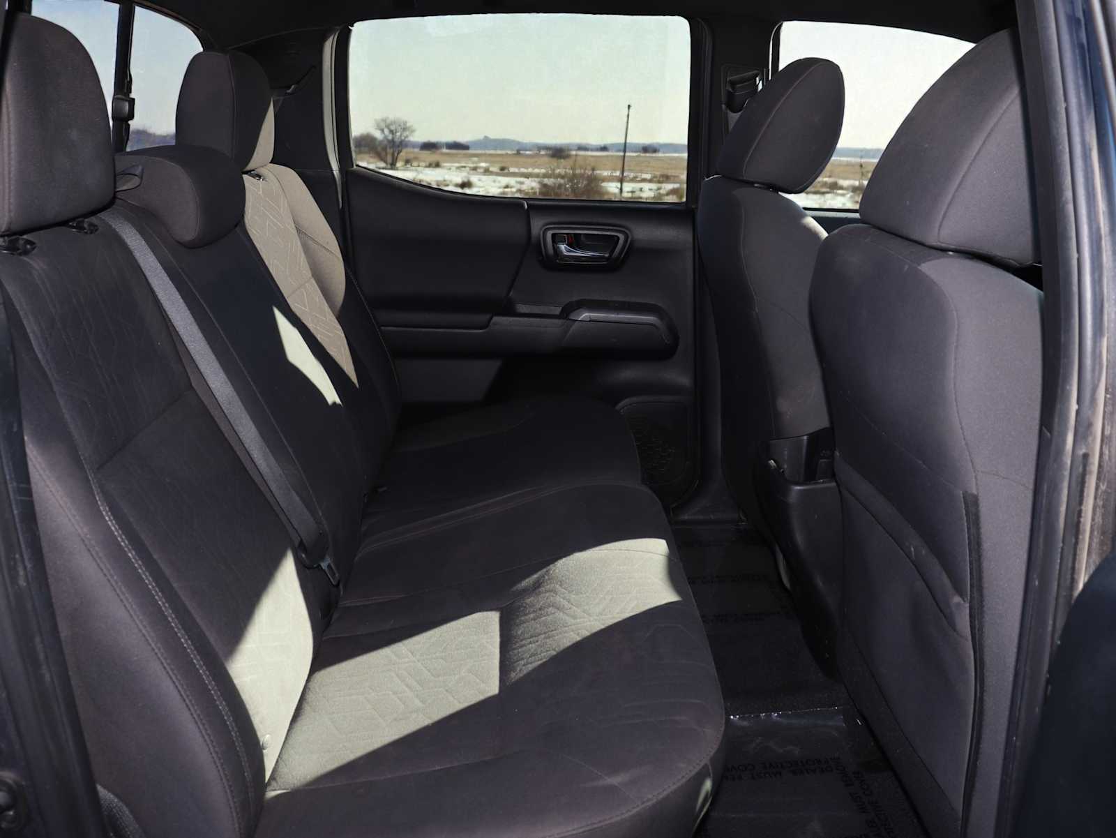 Thumbnail: 2016 Toyota Tacoma - 24