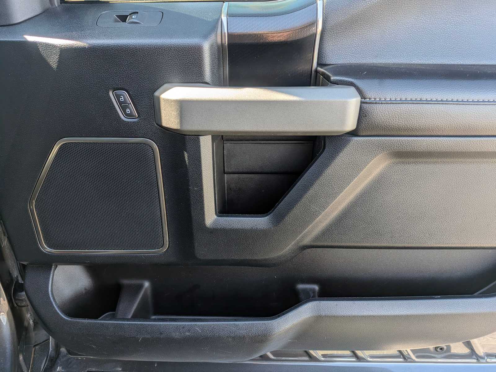 Thumbnail: 2018 Ford F-150 - 22