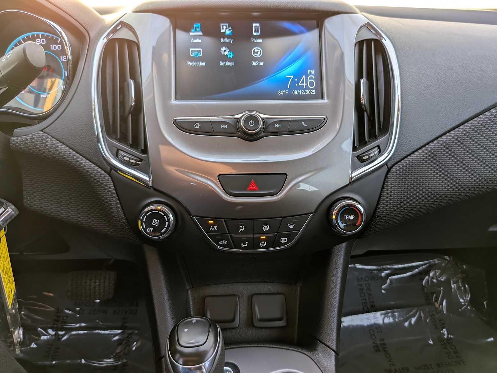 Thumbnail: 2017 Chevrolet Cruze - 32