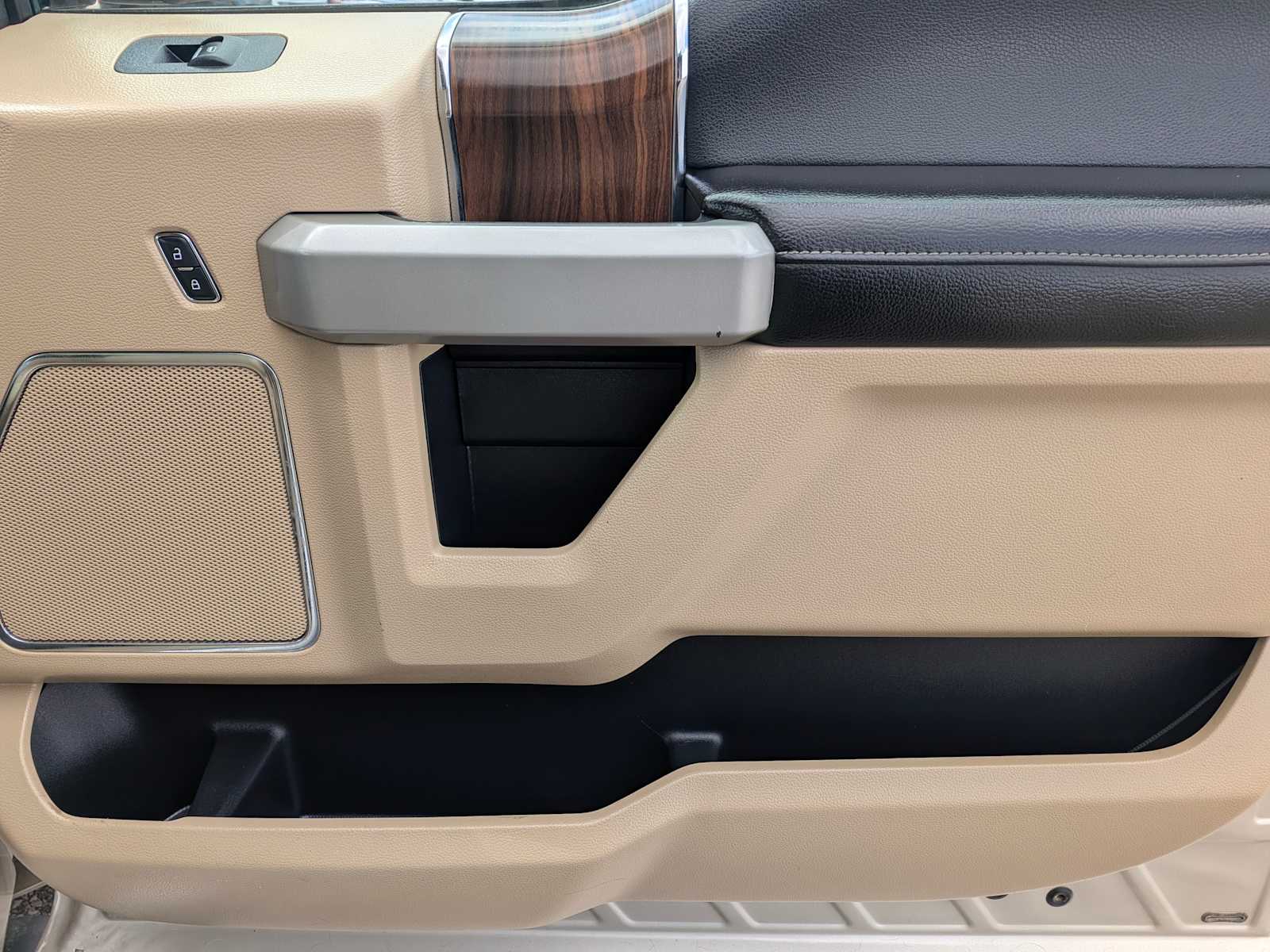 Thumbnail: 2017 Ford F-150 - 23