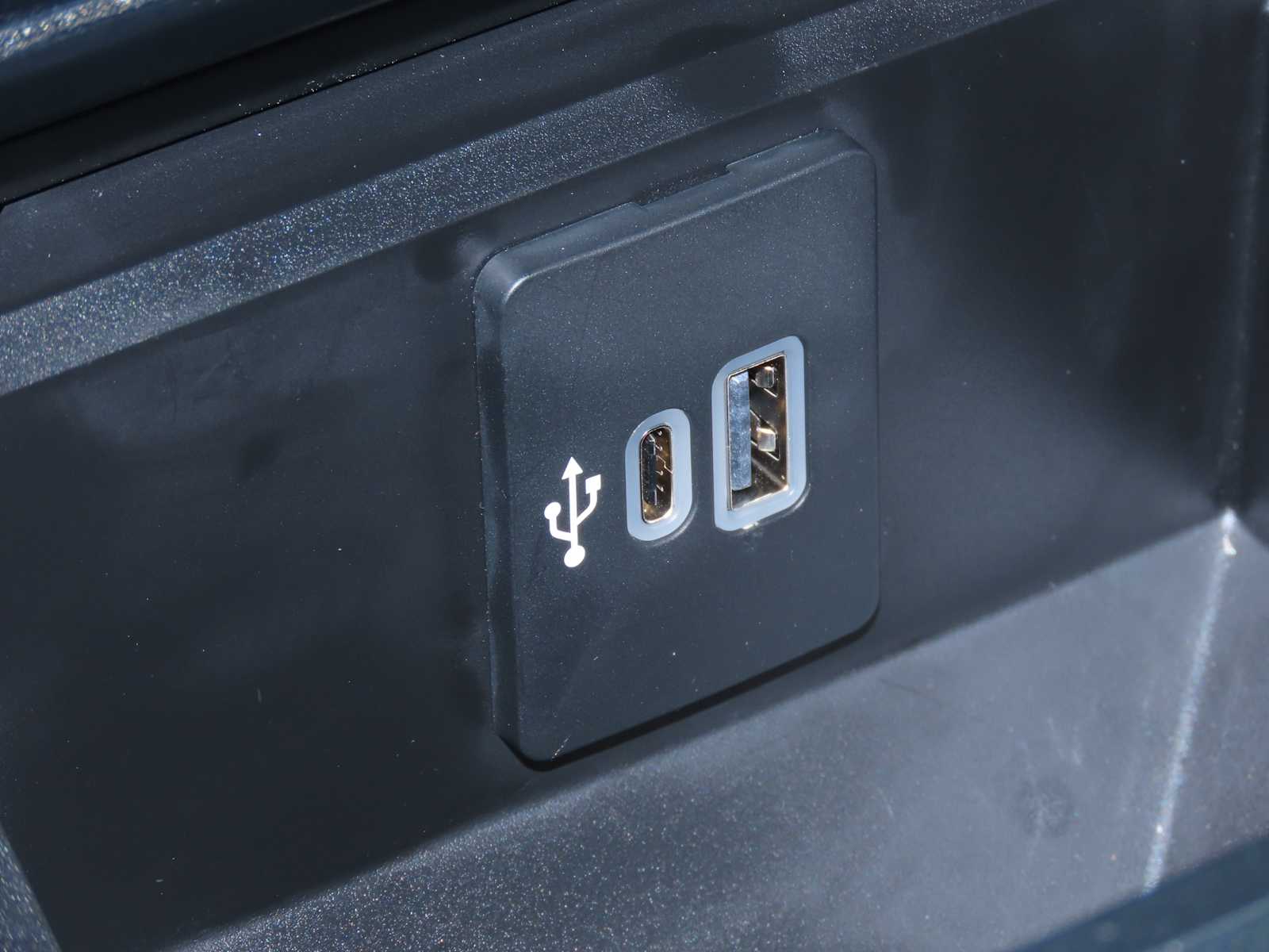 Thumbnail: 2025 Ford Econoline - 36