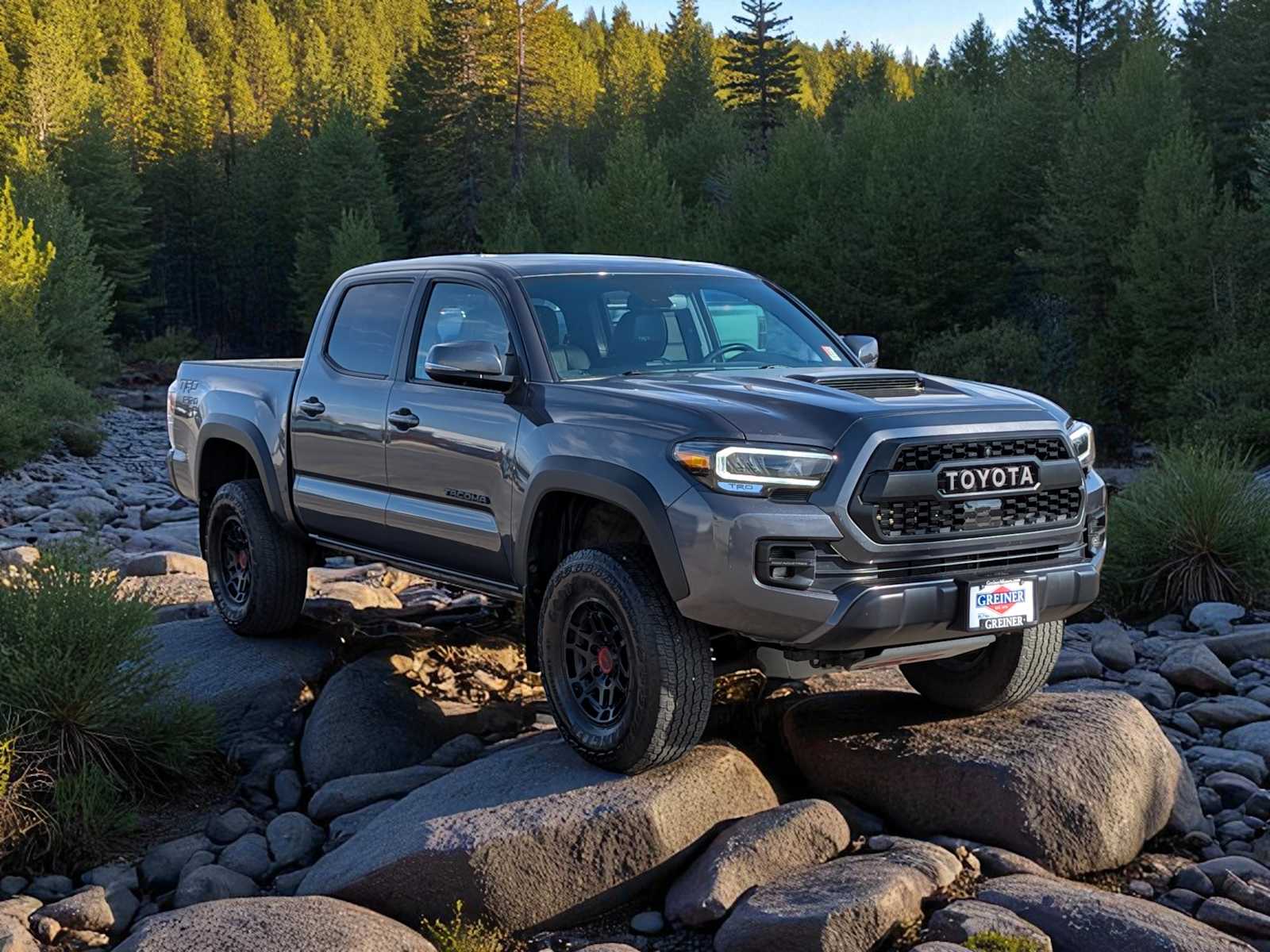 Thumbnail: 2022 Toyota Tacoma - 8