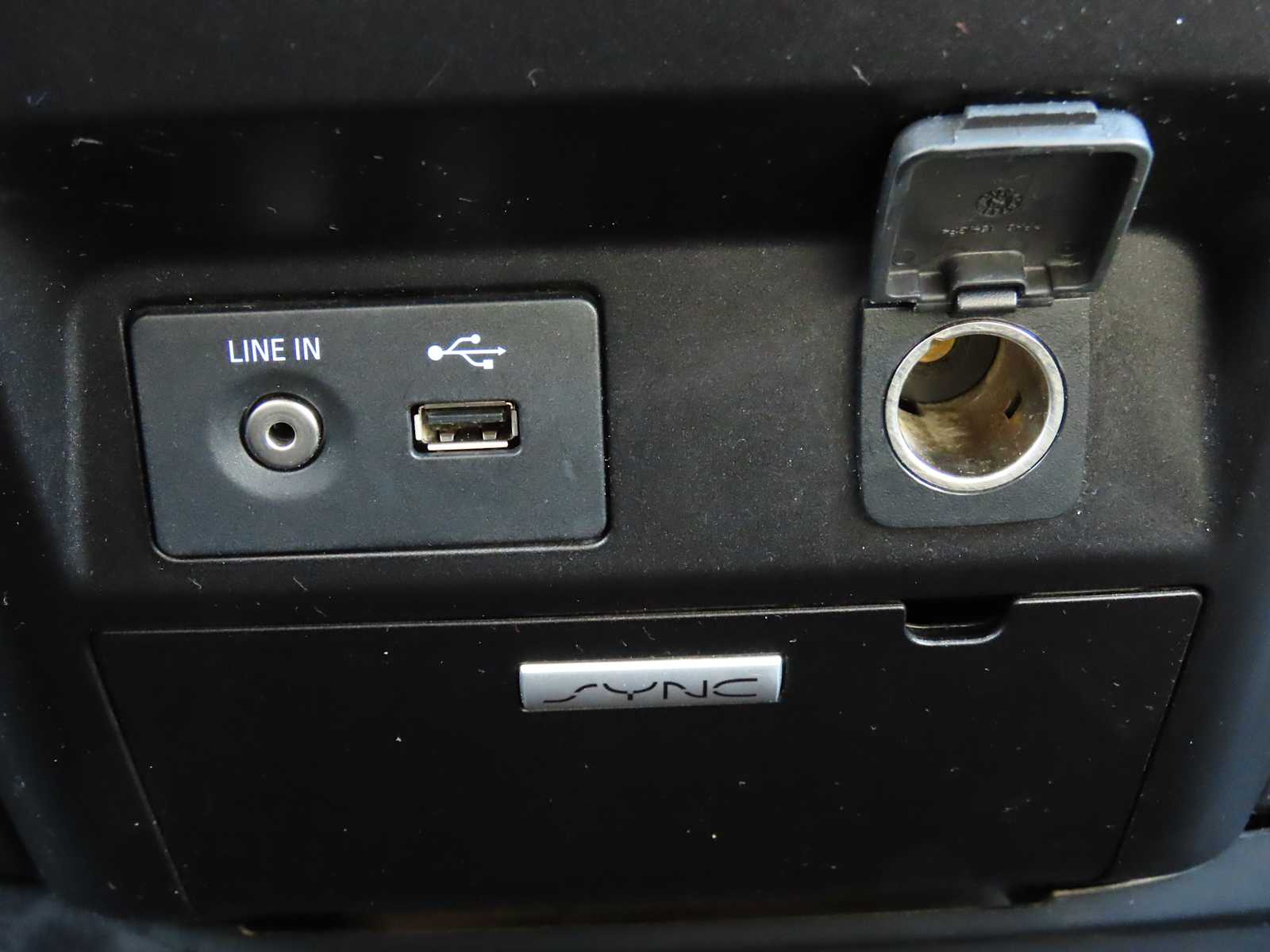 Thumbnail: 2015 Ford F-150 - 30