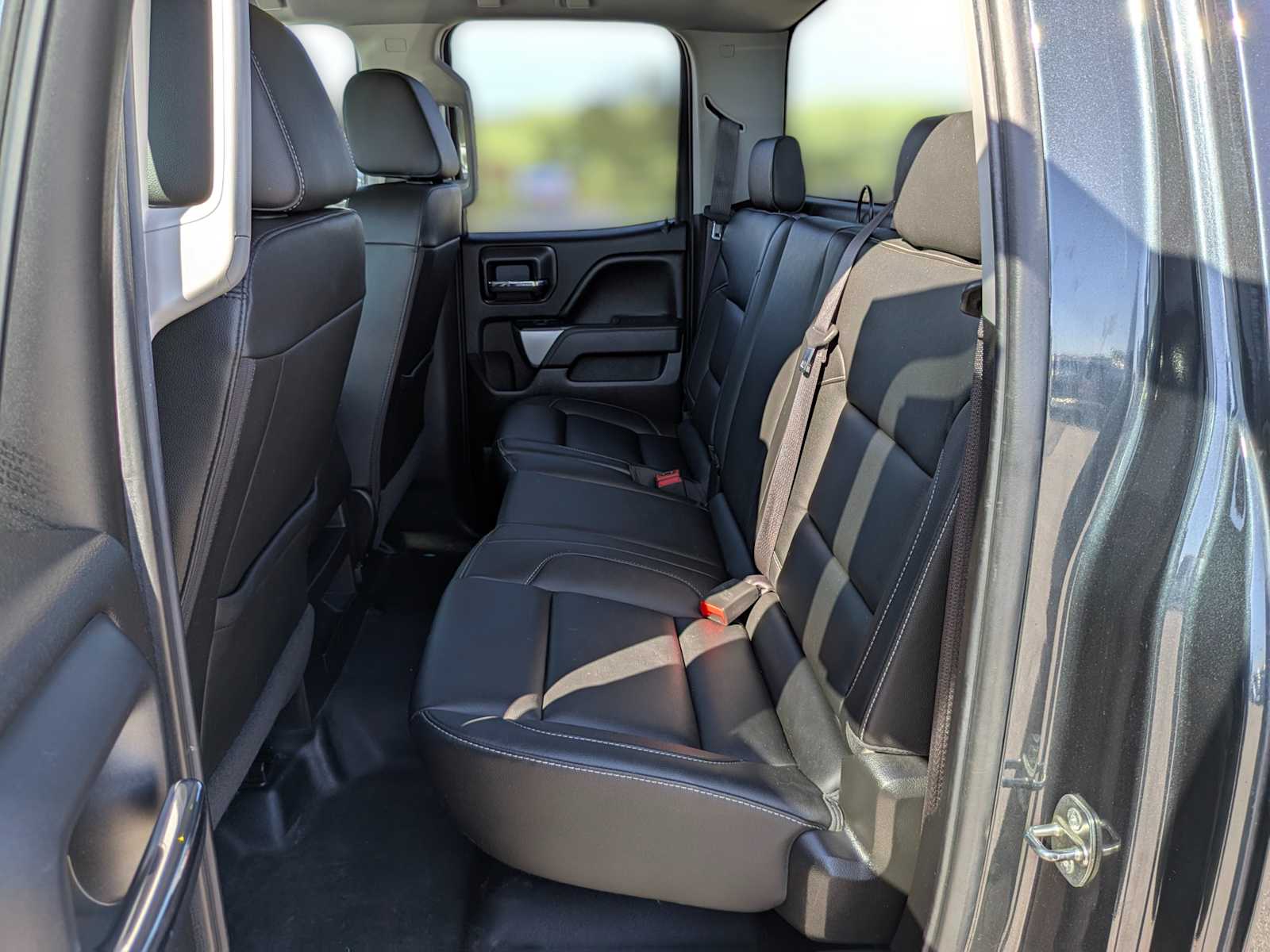Thumbnail: 2017 Chevrolet Silverado 2500 - 22