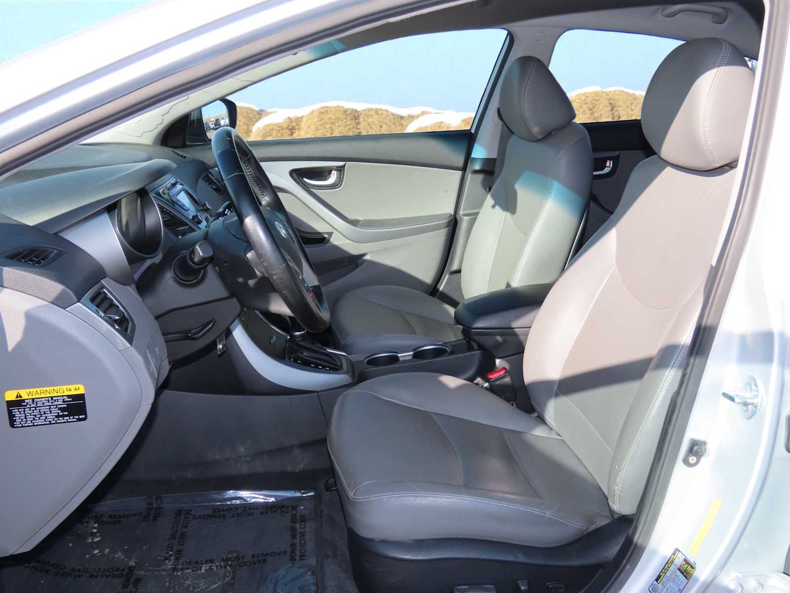 Thumbnail: 2015 Hyundai Elantra - 18