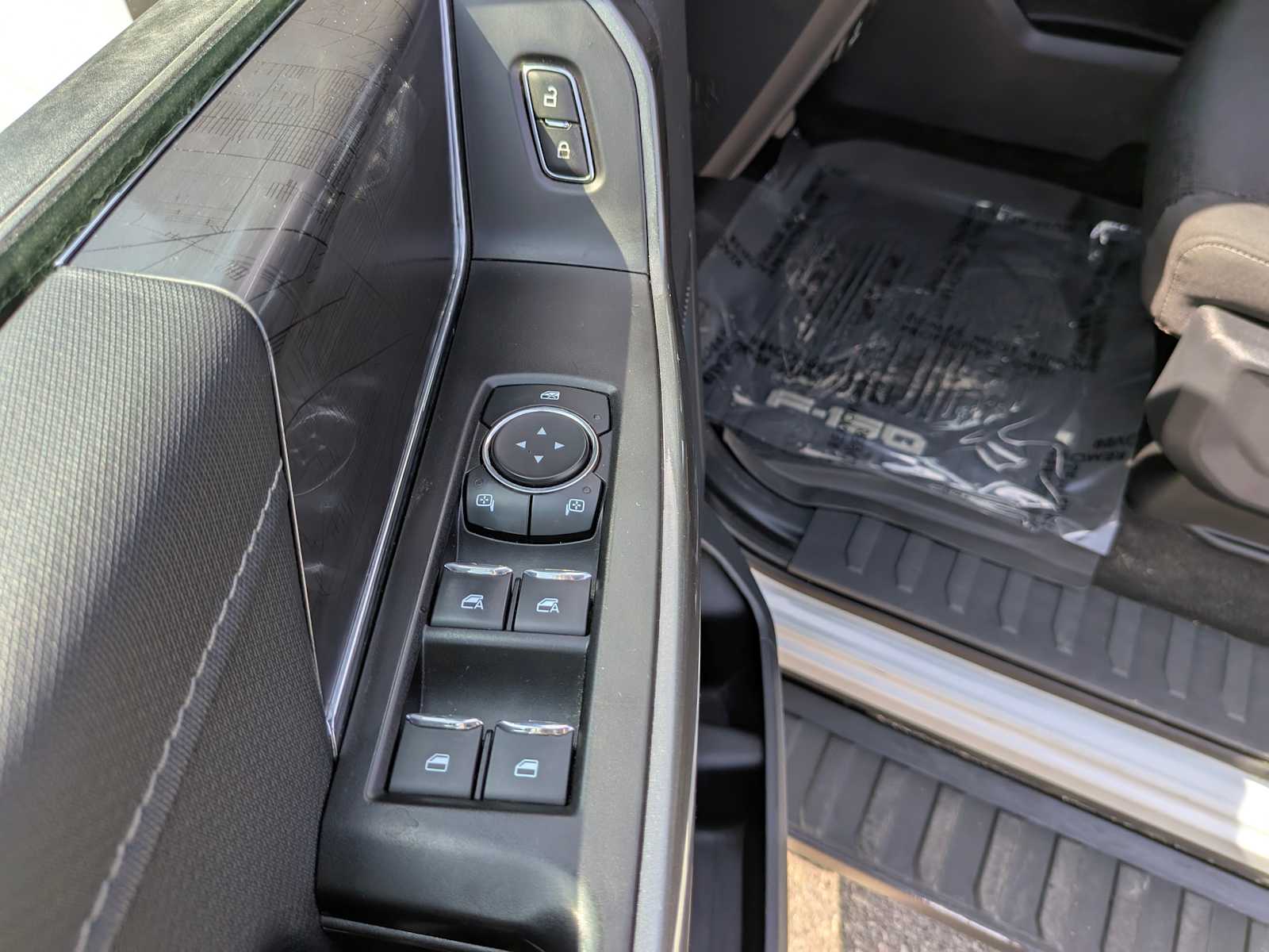 Thumbnail: 2022 Ford F-150 - 21