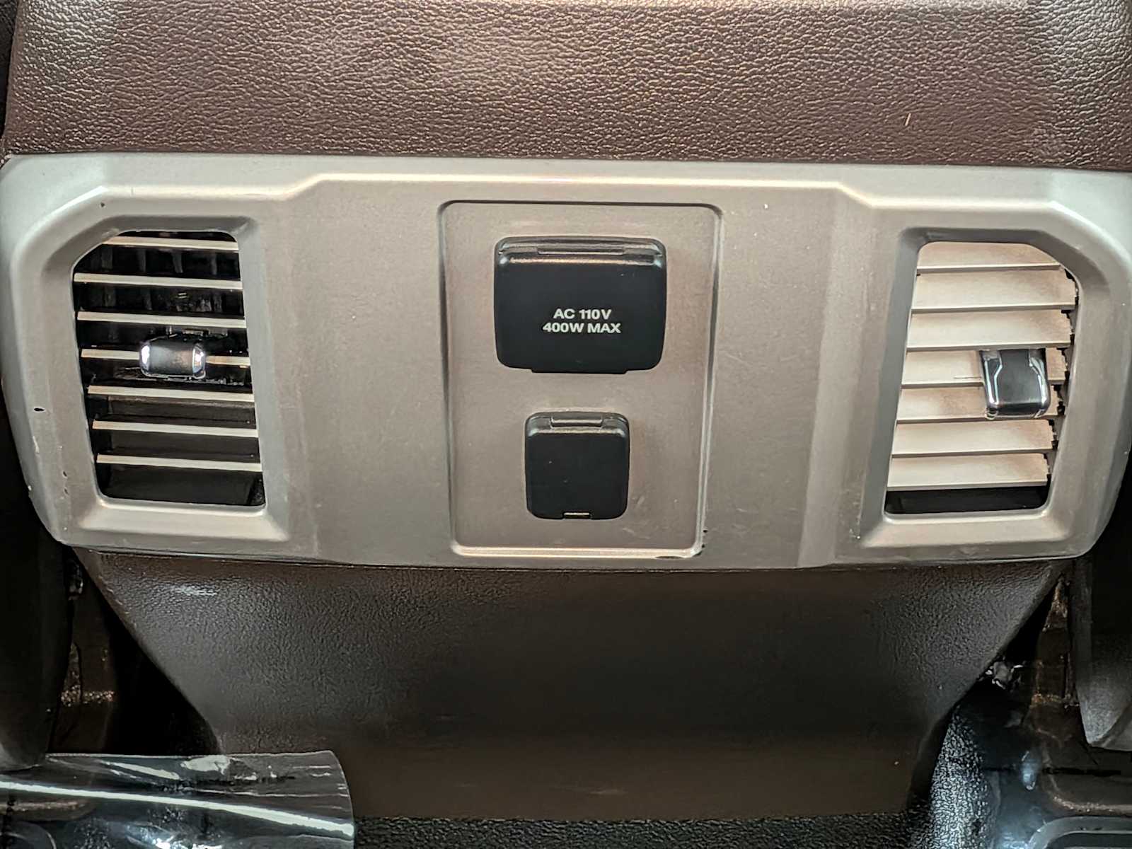 Thumbnail: 2017 Ford Econoline - 26