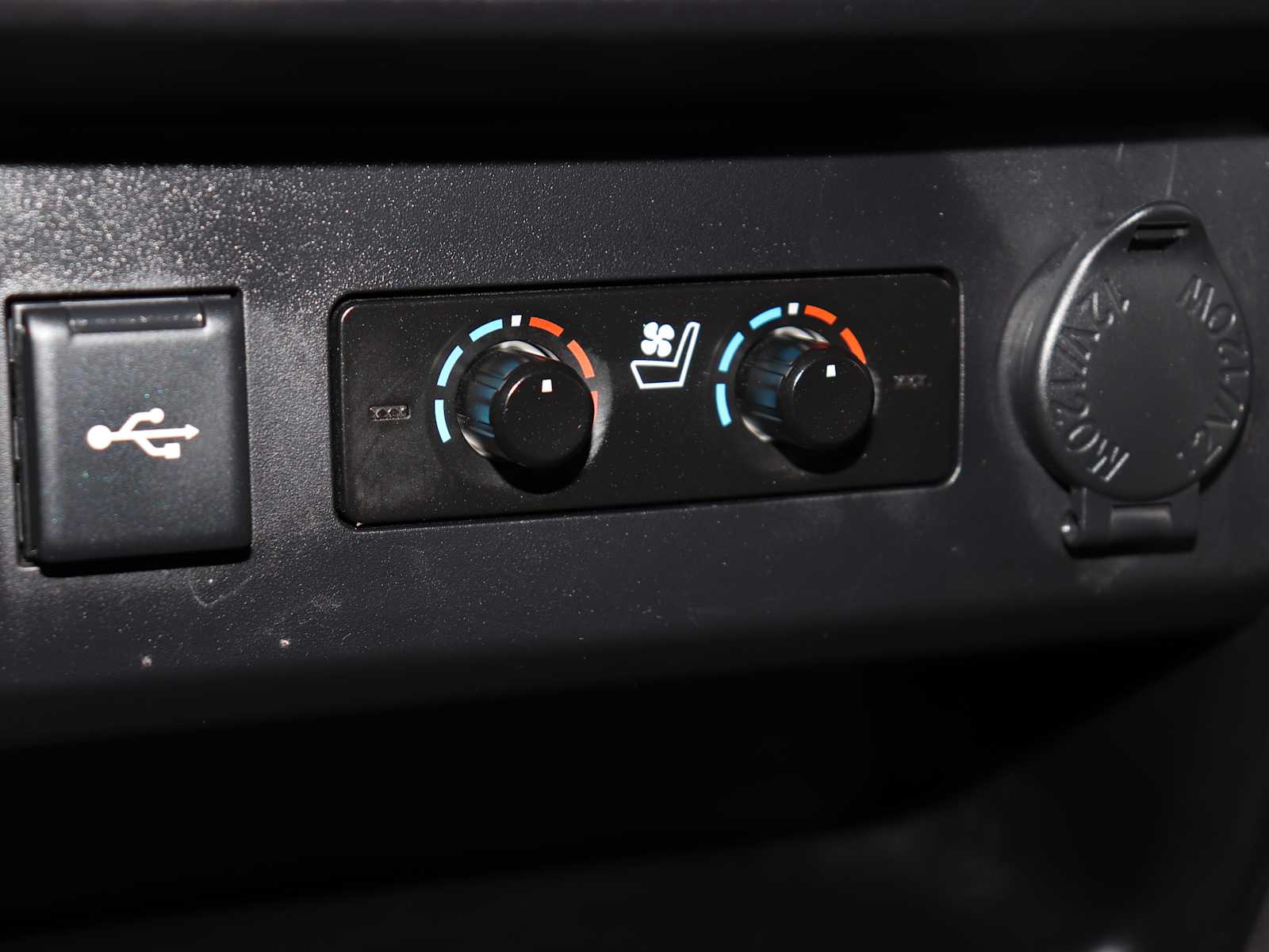 Thumbnail: 2022 Toyota 4Runner - 34