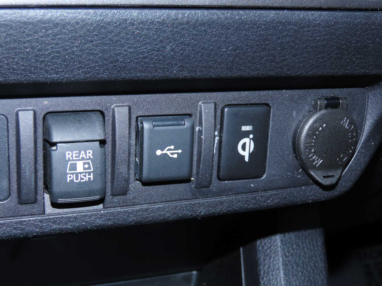 Thumbnail: 2022 Toyota Tacoma - 35