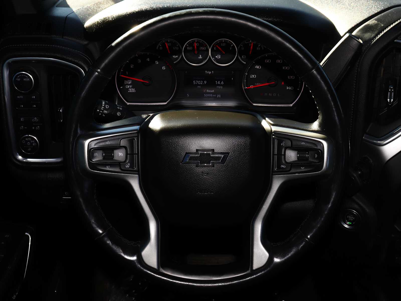 Thumbnail: 2020 Chevrolet Silverado 1500 - 36