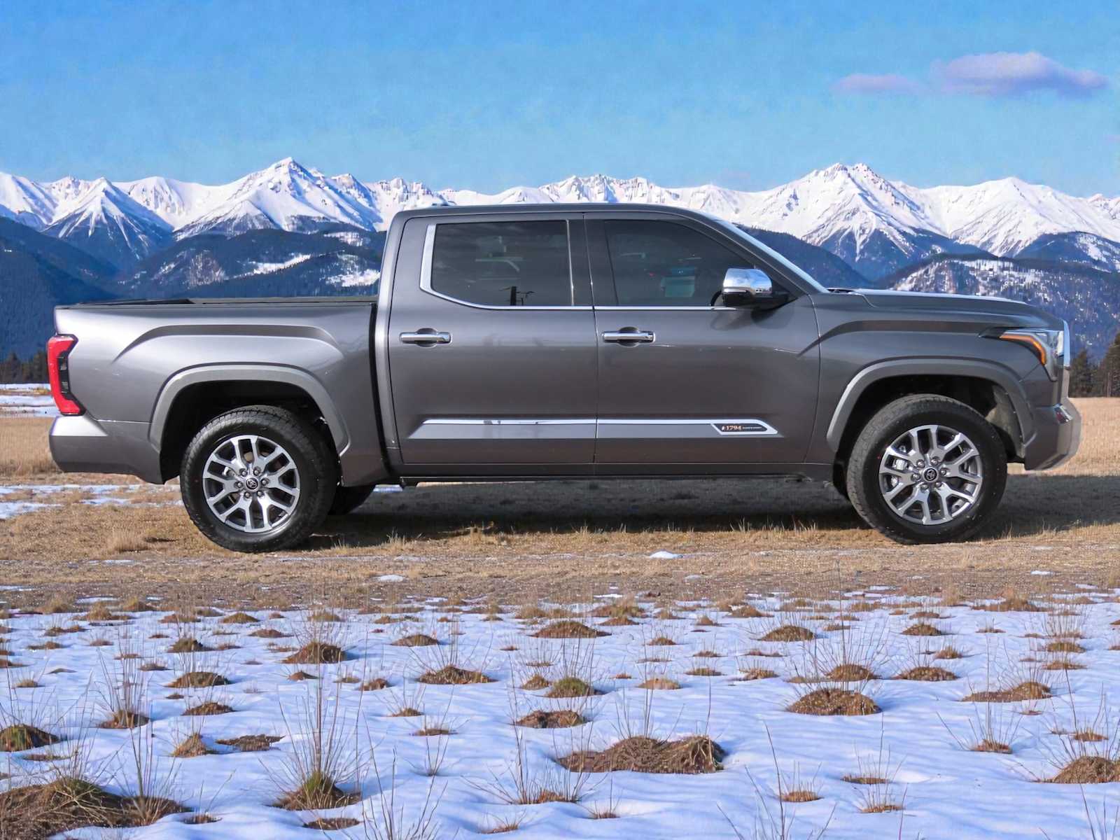 Thumbnail: 2023 Toyota Tundra - 7