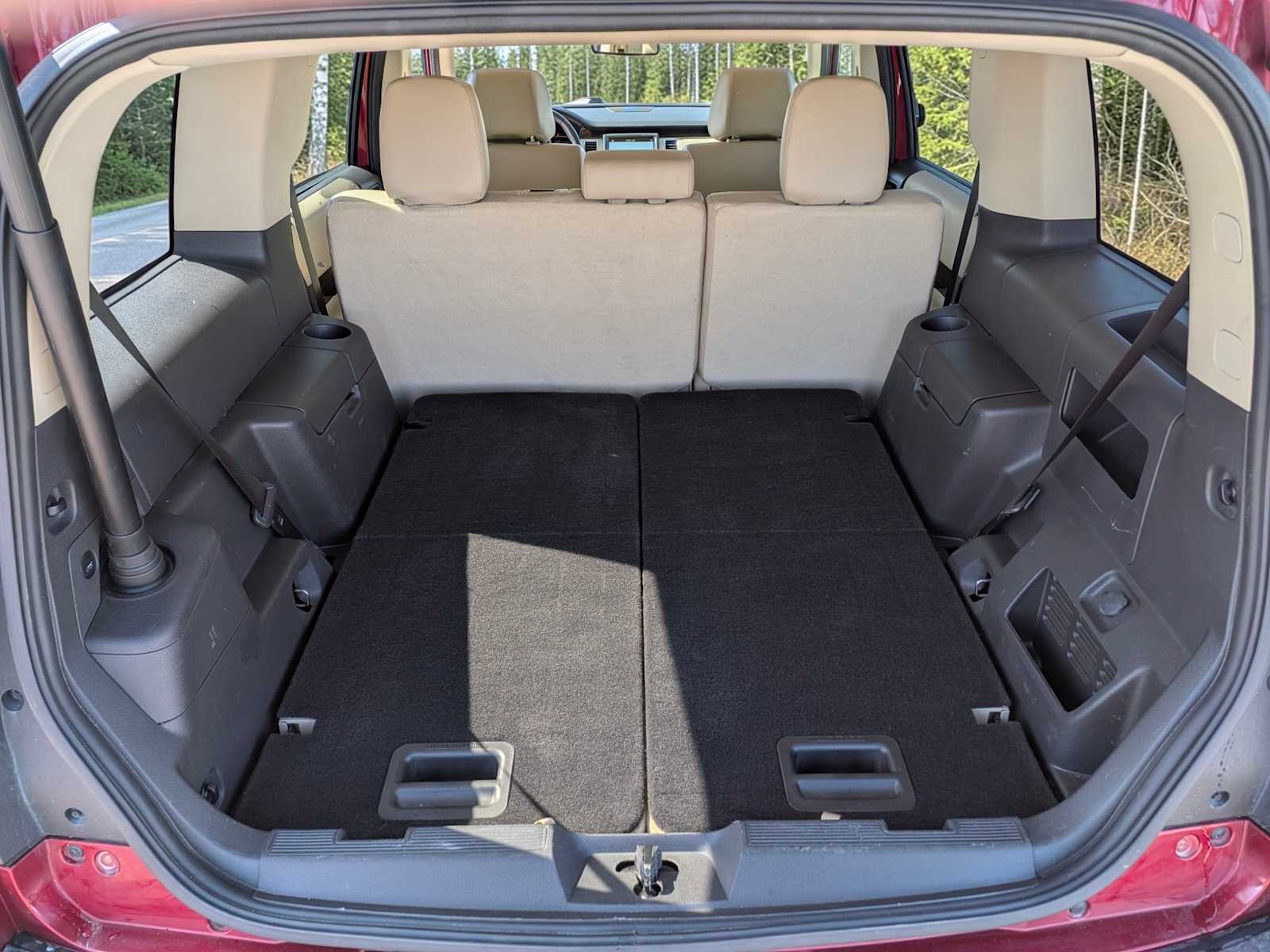 Thumbnail: 2016 Ford Flex - 32