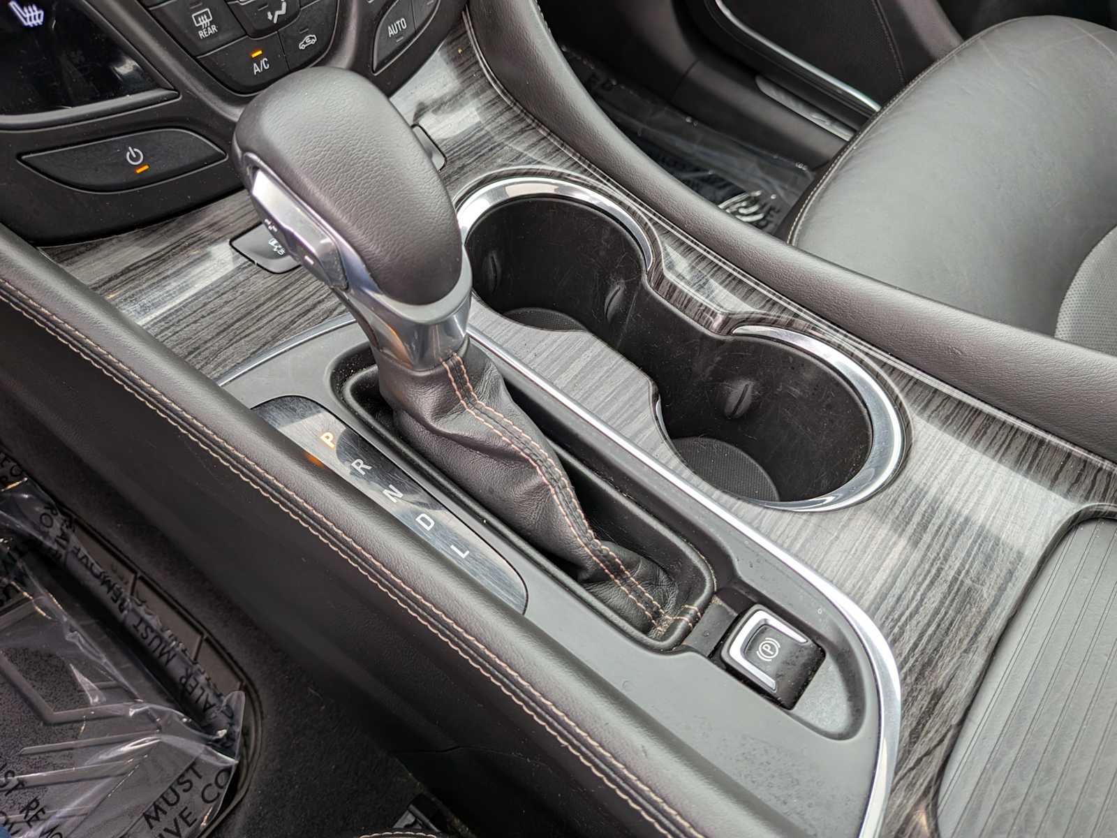 2016 Buick Envision Premium I 38