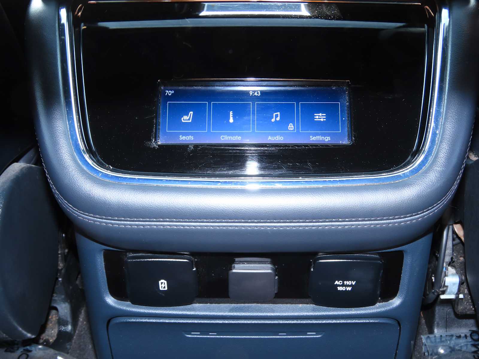 Thumbnail: 2024 Lincoln Navigator L - 25