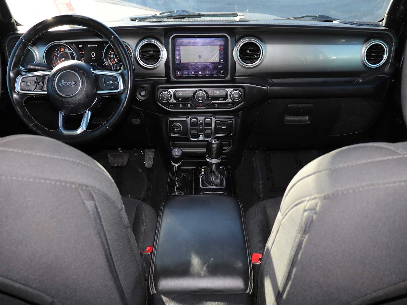 Thumbnail: 2020 Jeep Wrangler - 27