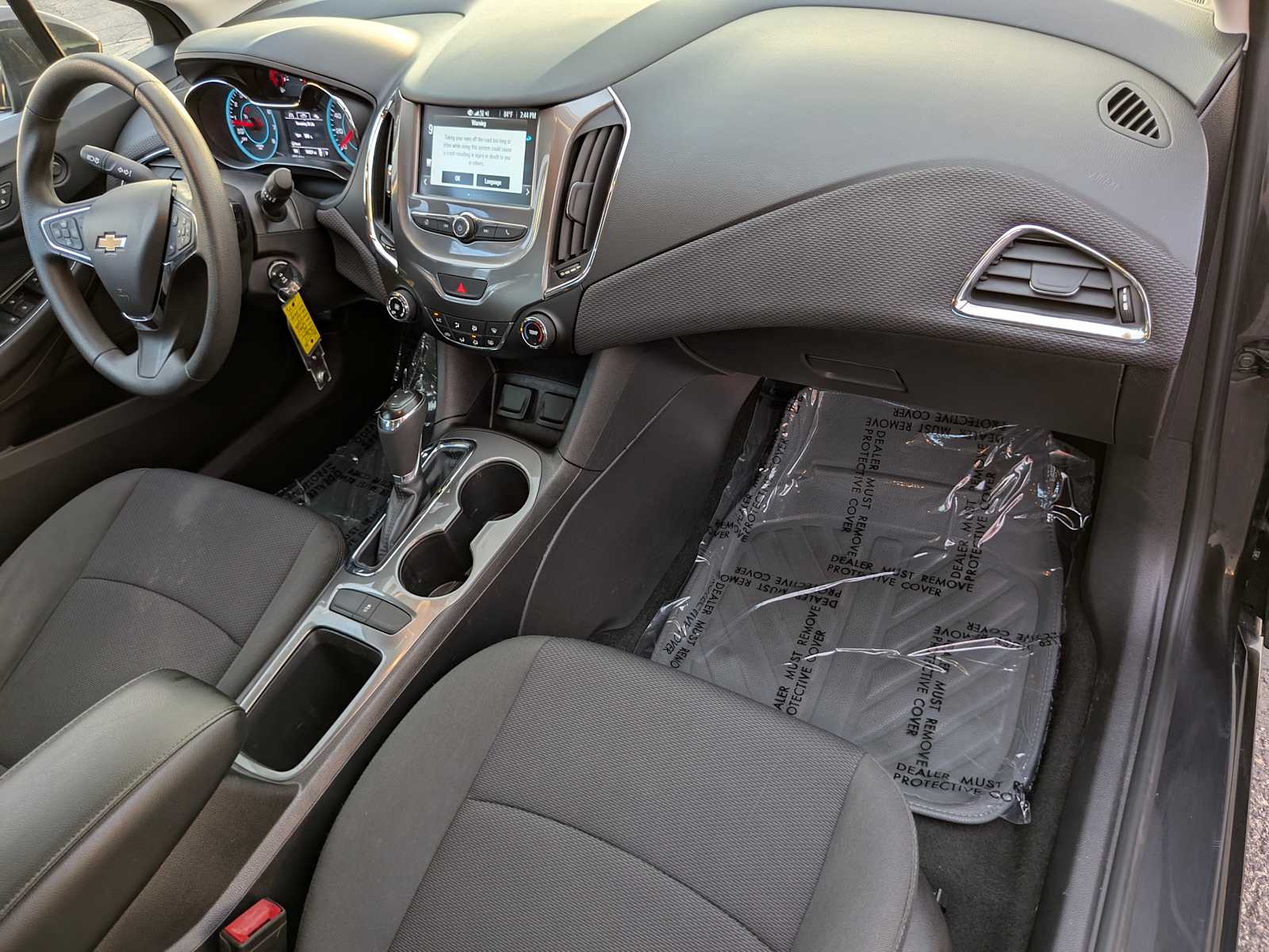 Thumbnail: 2017 Chevrolet Cruze - 24