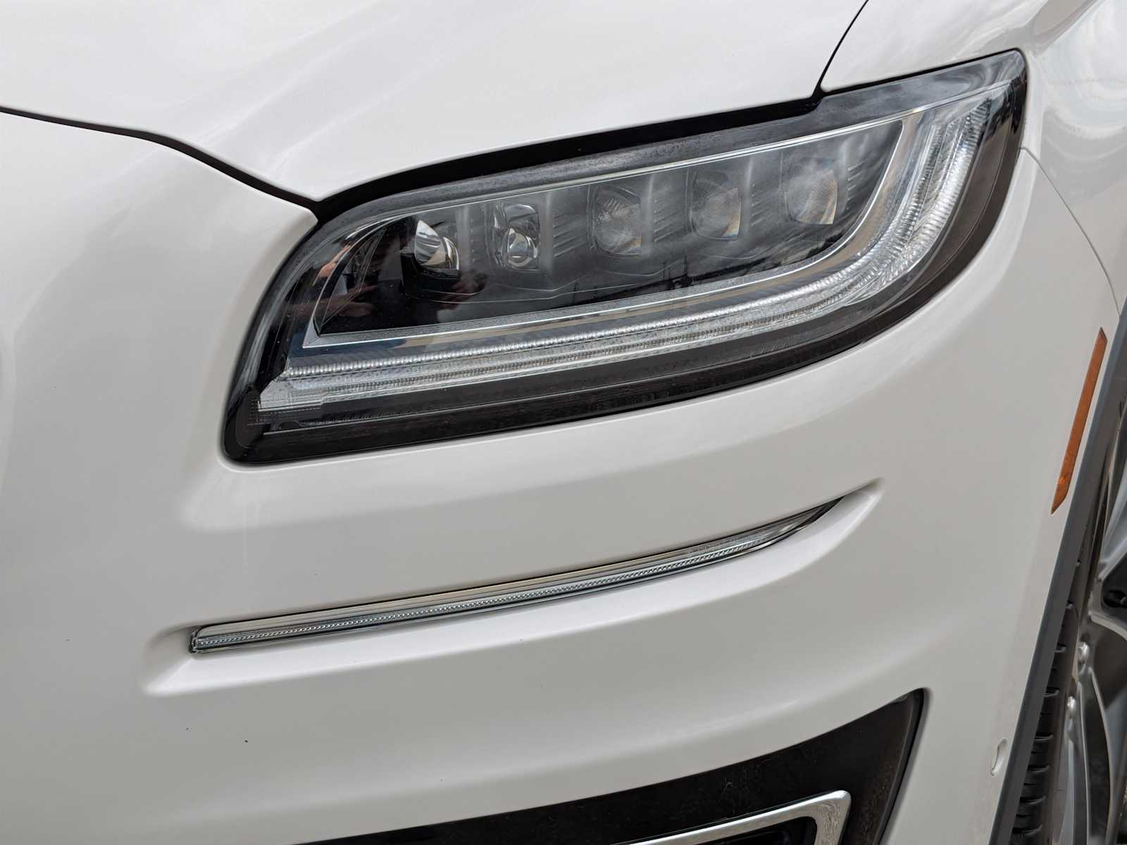Thumbnail: 2019 Lincoln Nautilus - 10
