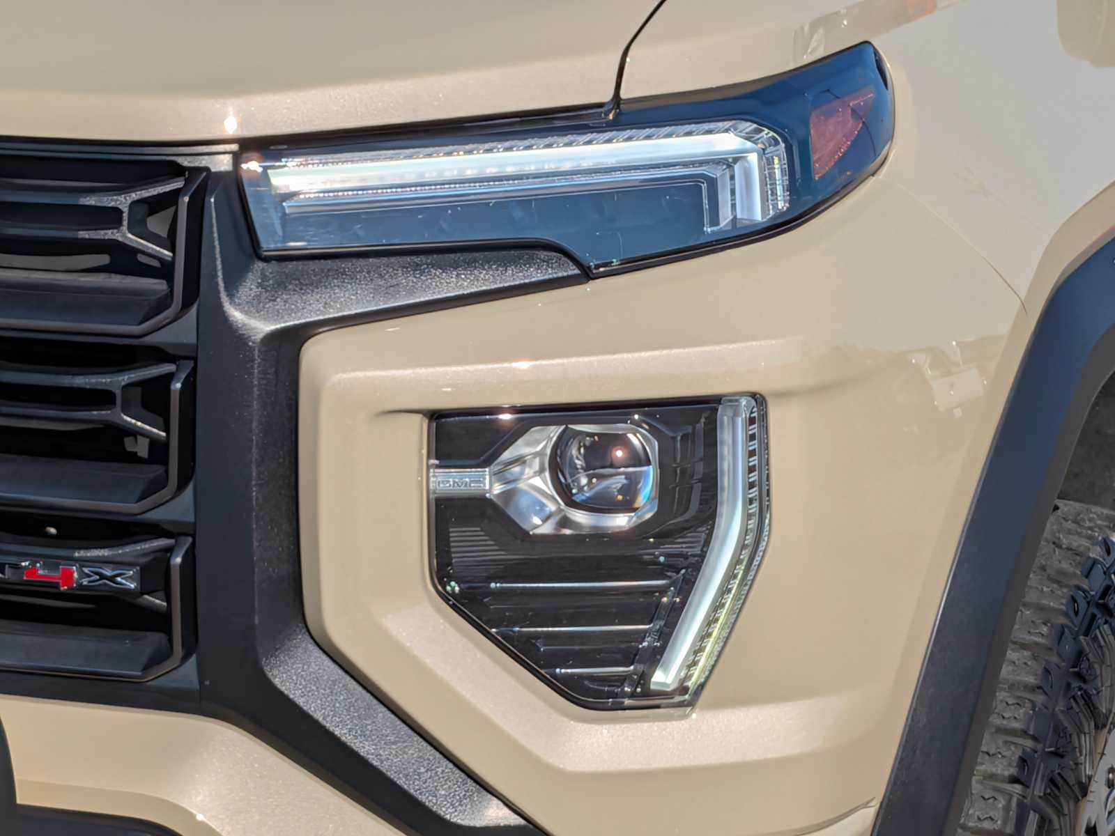 Thumbnail: 2023 GMC Canyon - 10