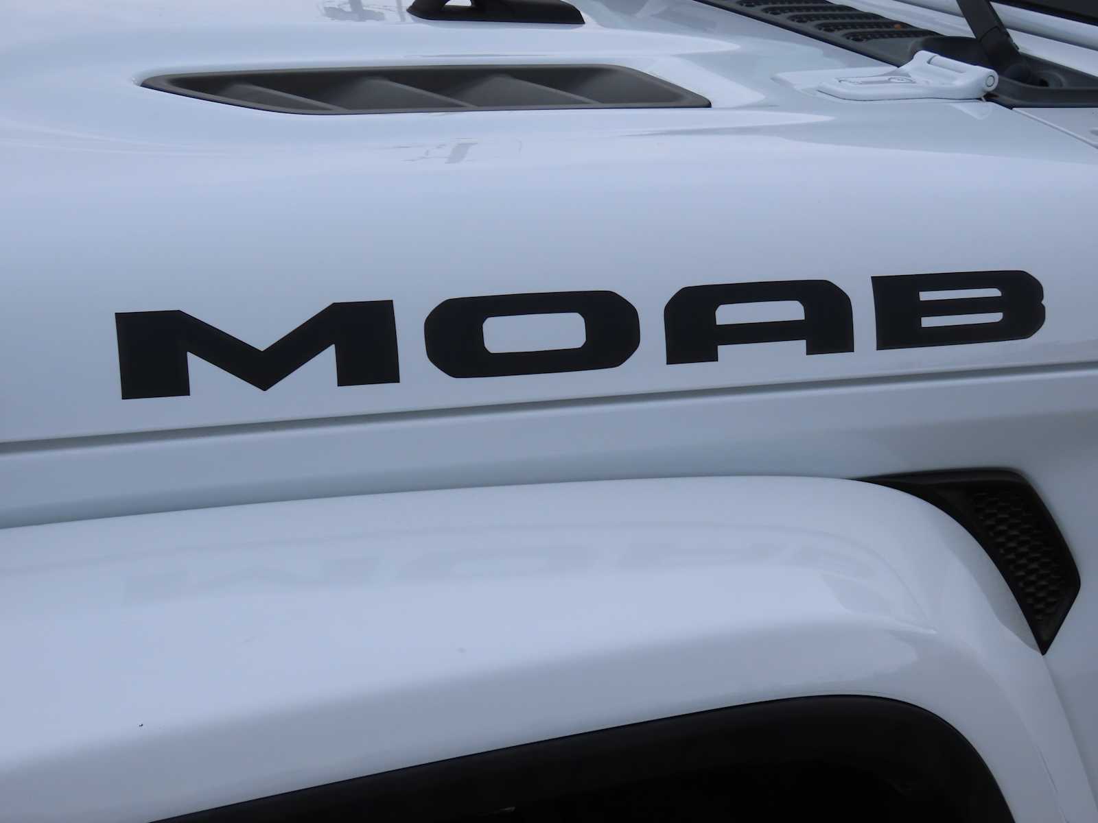 Thumbnail: 2019 Jeep Wrangler - 11