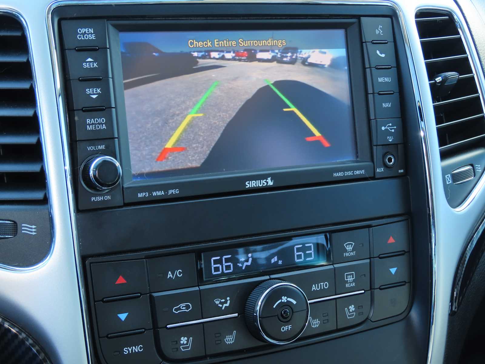 Thumbnail: 2013 Jeep Grand Cherokee - 35