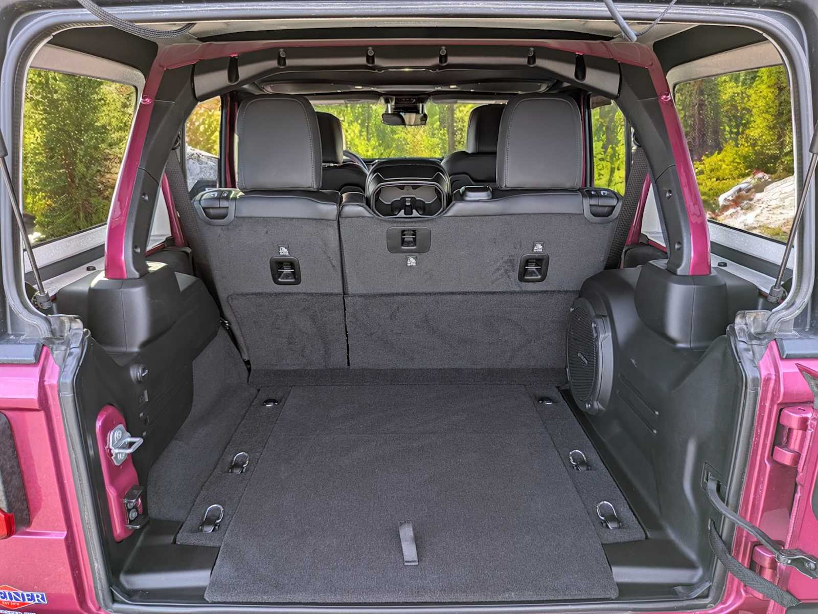 Thumbnail: 2024 Jeep Wrangler - 38