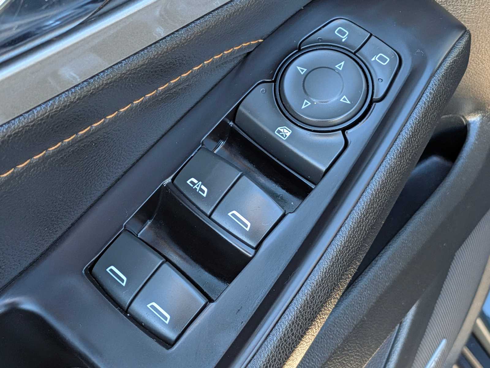 Thumbnail: 2020 Chevrolet Traverse - 17